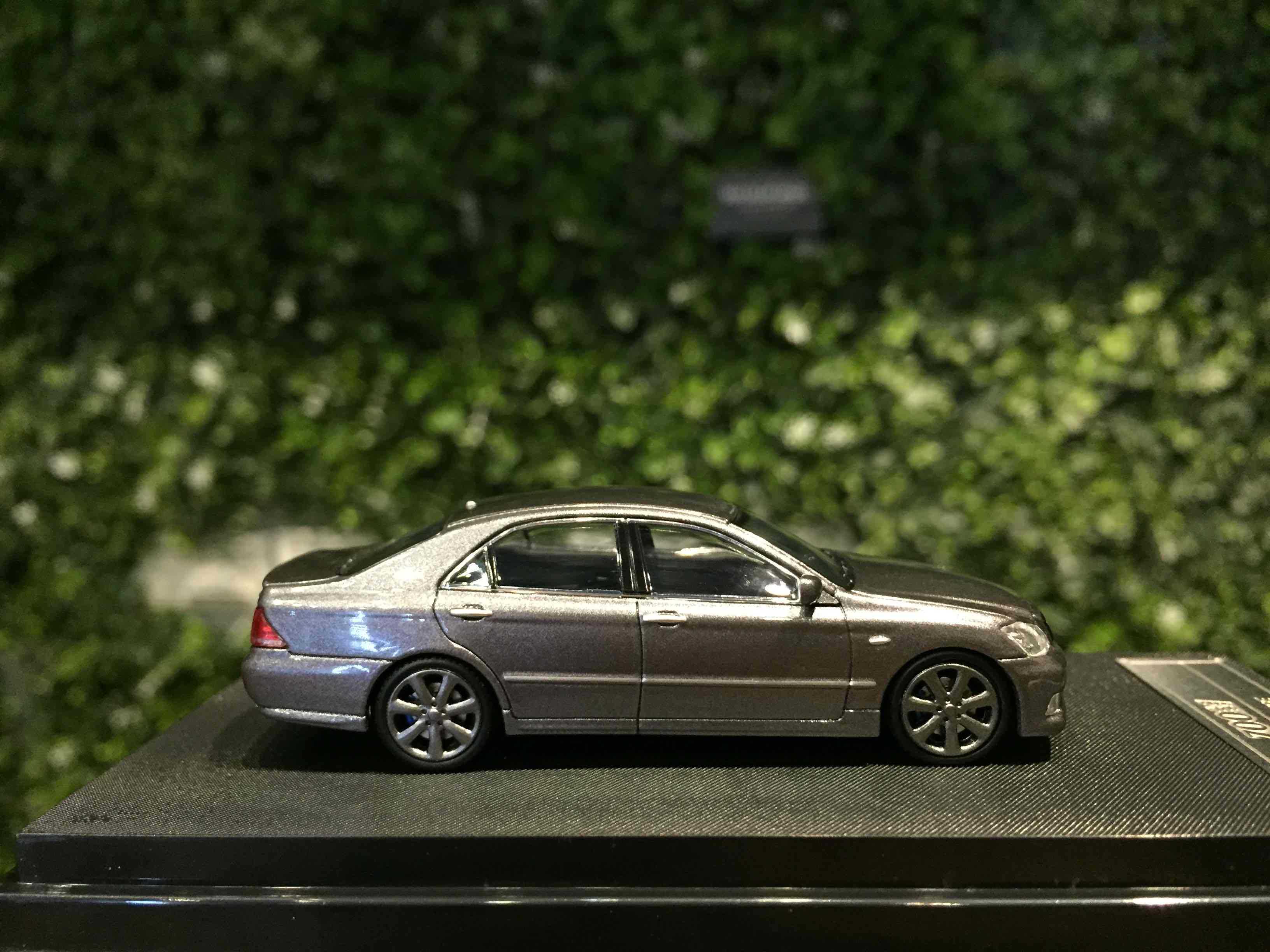 1/64 Zoom Toyota Crown Athlete (GRS184) Pearl Grey【MGM】