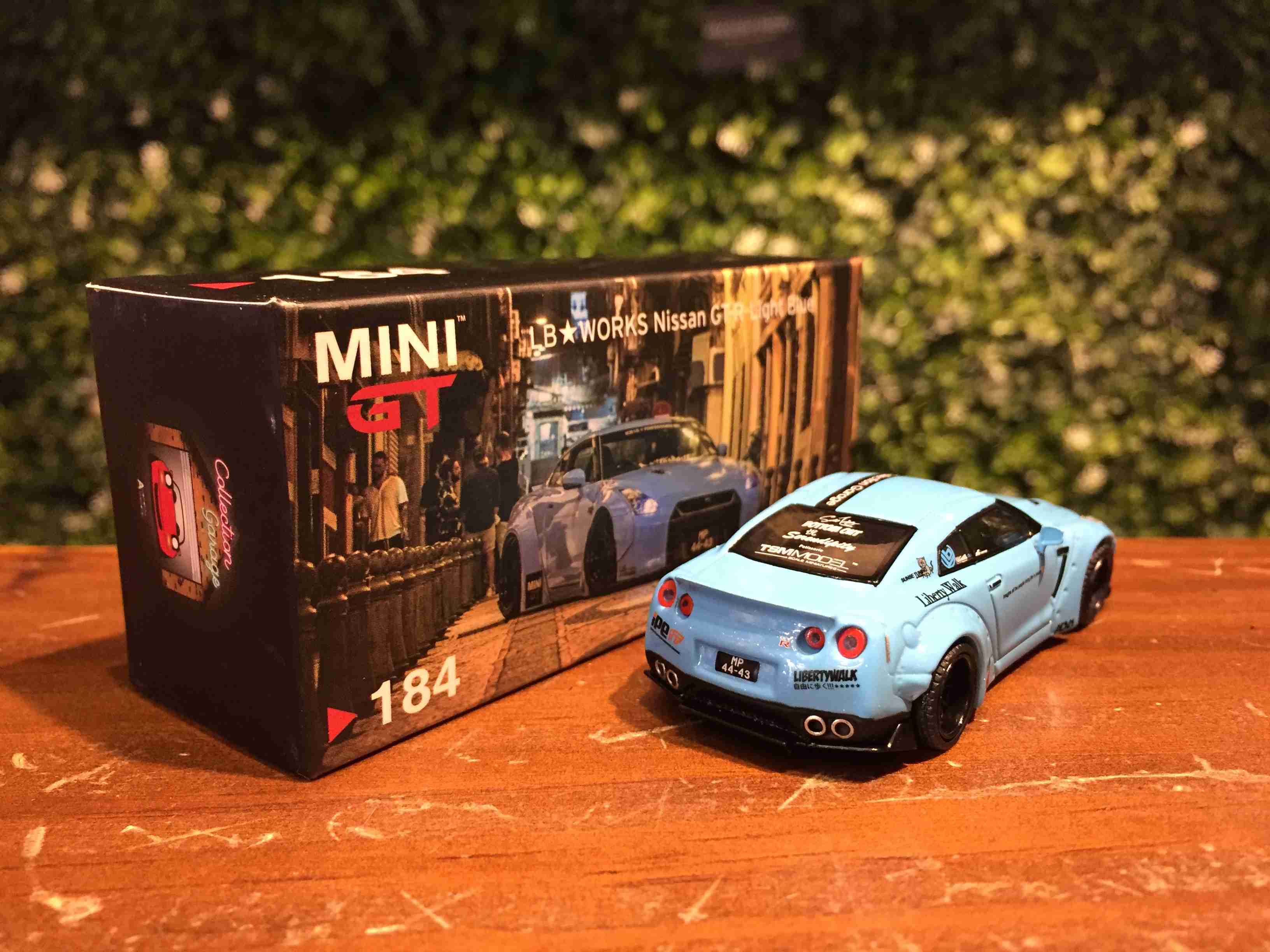 1/64 Mini GT LB-Works Nissan GTR R35 MGT00184R【MGM】