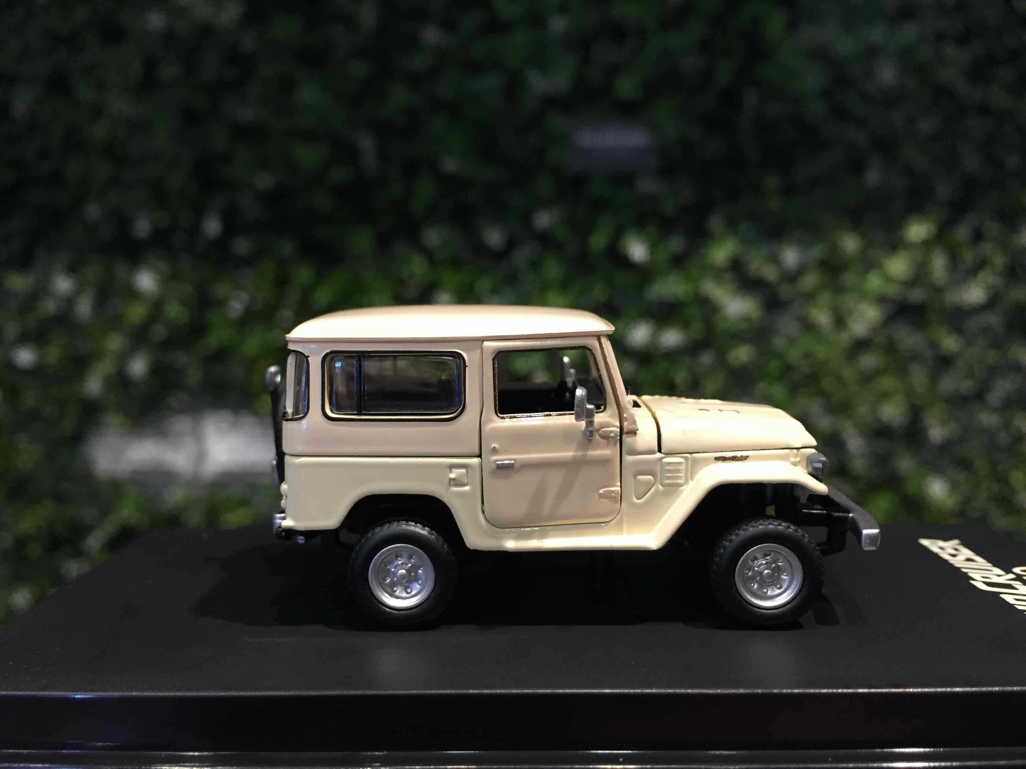 1/64 HF Toyota Land Cruiser FJ40 Beige HJ64FJ4003BG【MGM】