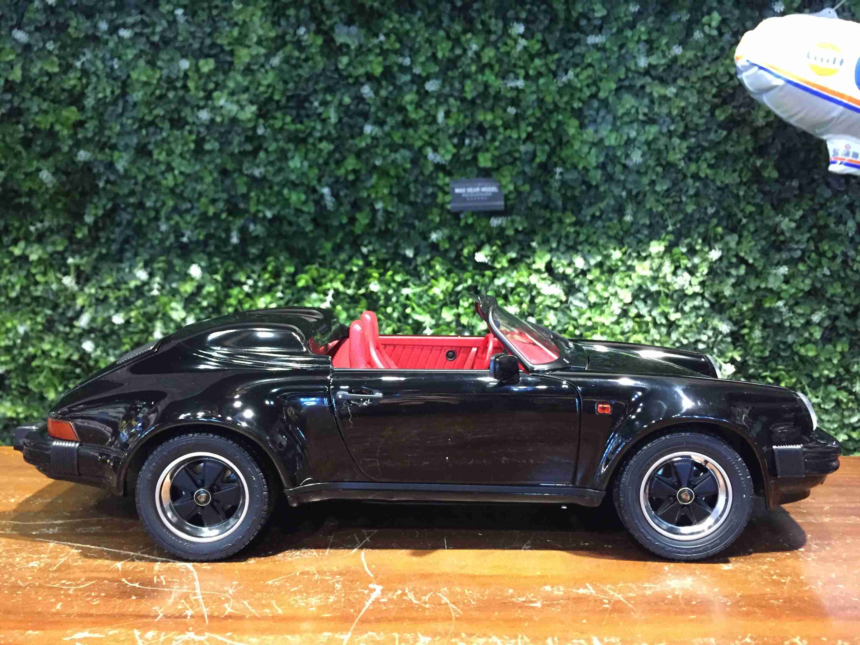 1/12 Schuco Porsche 911 Speedster 1989 Black 450670600【MGM】