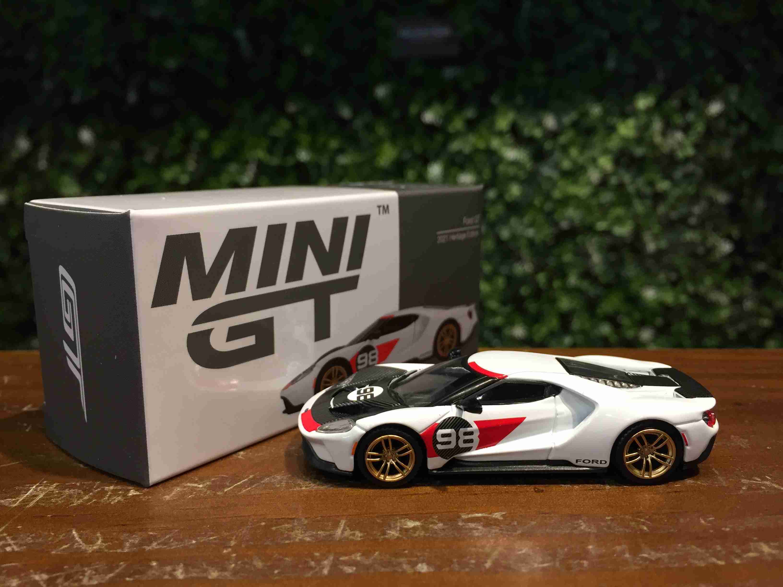 1/64 MiniGT Ford GT 2021 Heritage Edition MGT00313L【MGM】