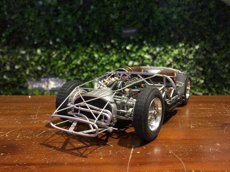 1/18 CMC Maserati 300S 1956 Rolling Chassis M109【MGM】