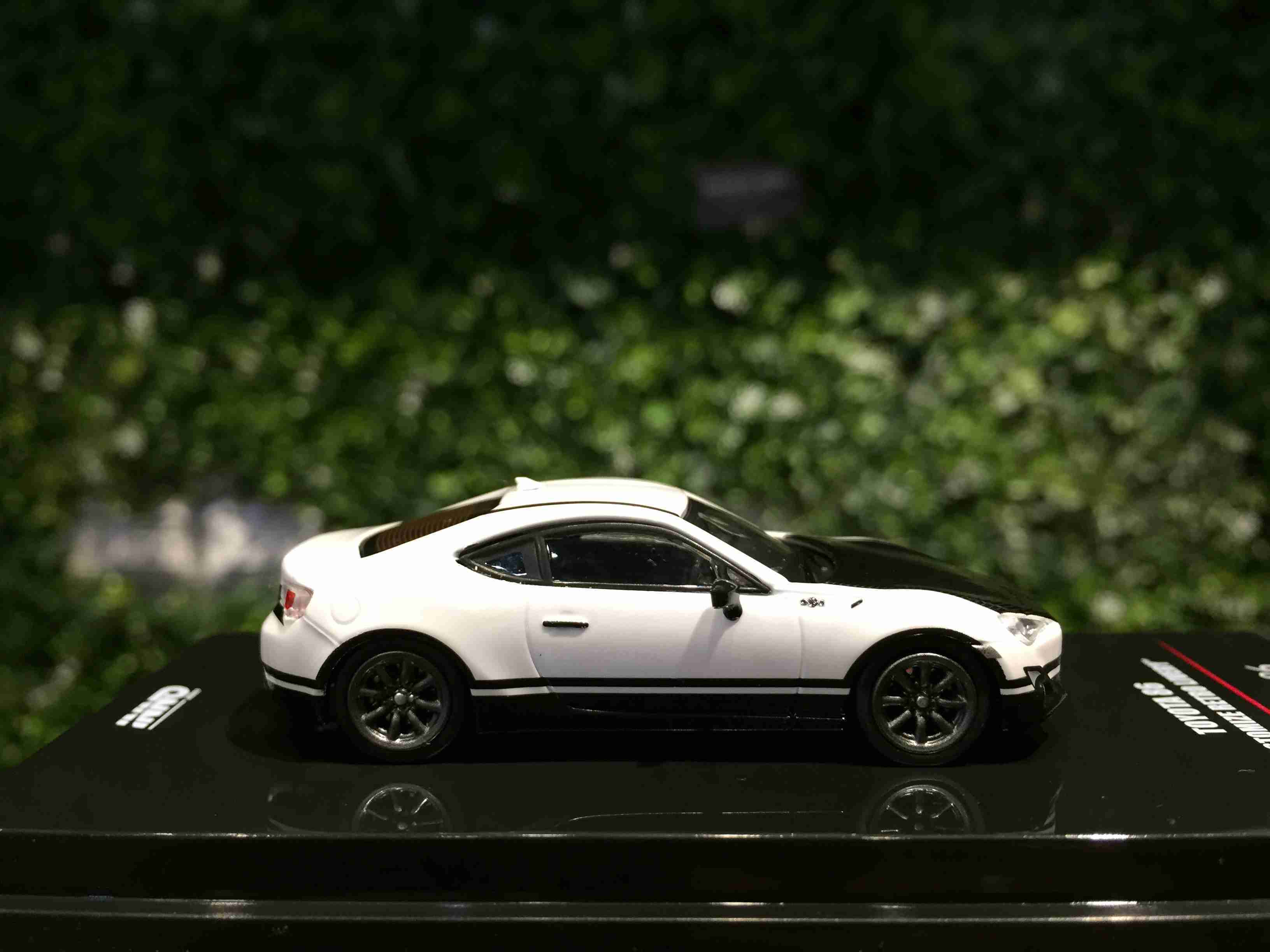 1/64 Inno64 Toyota 86 White IN64GT86CRL【MGM】