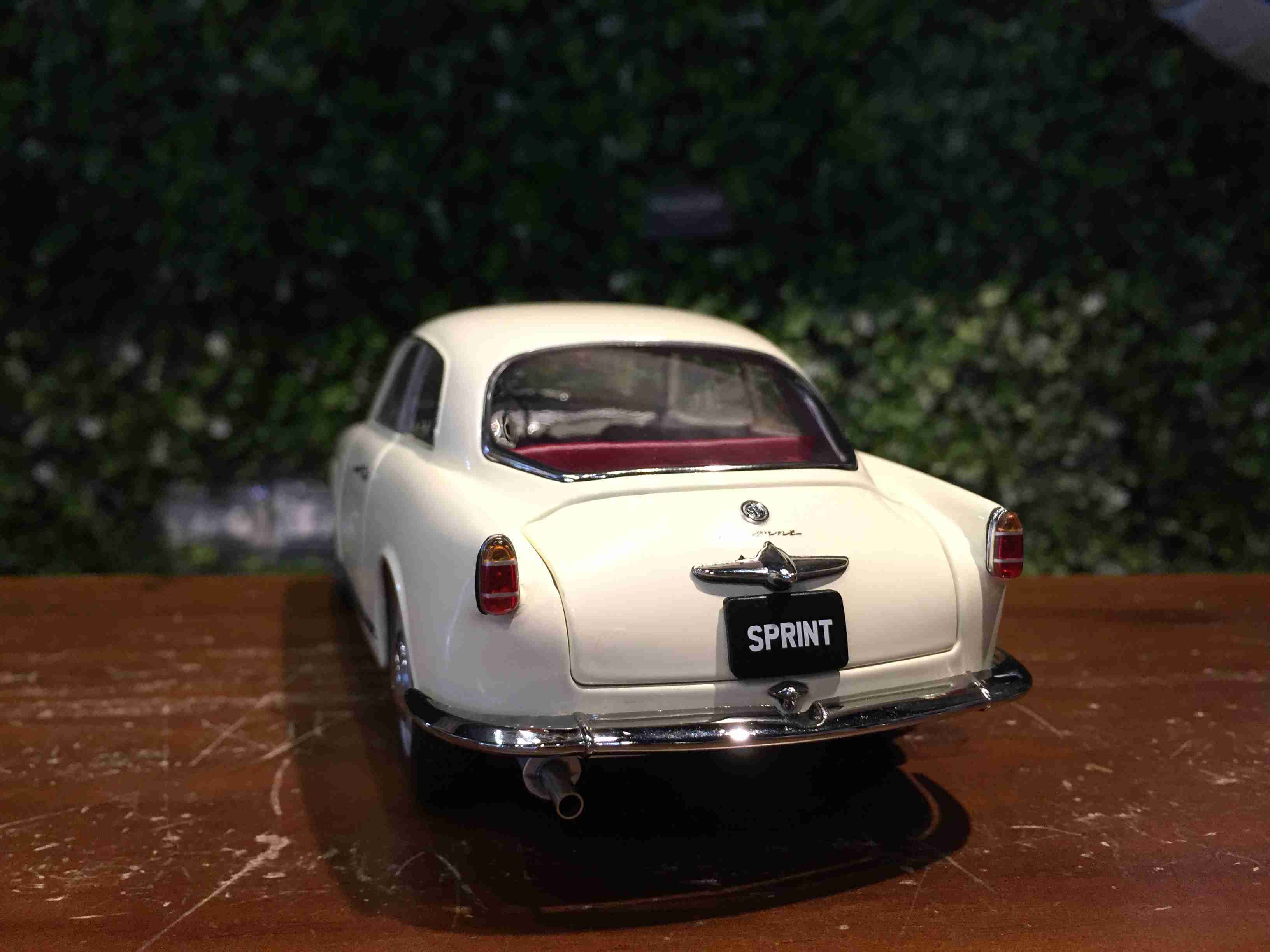 1/18 Kyosho Alfa Romeo Giulietta Sprint White 08957W【MGM】