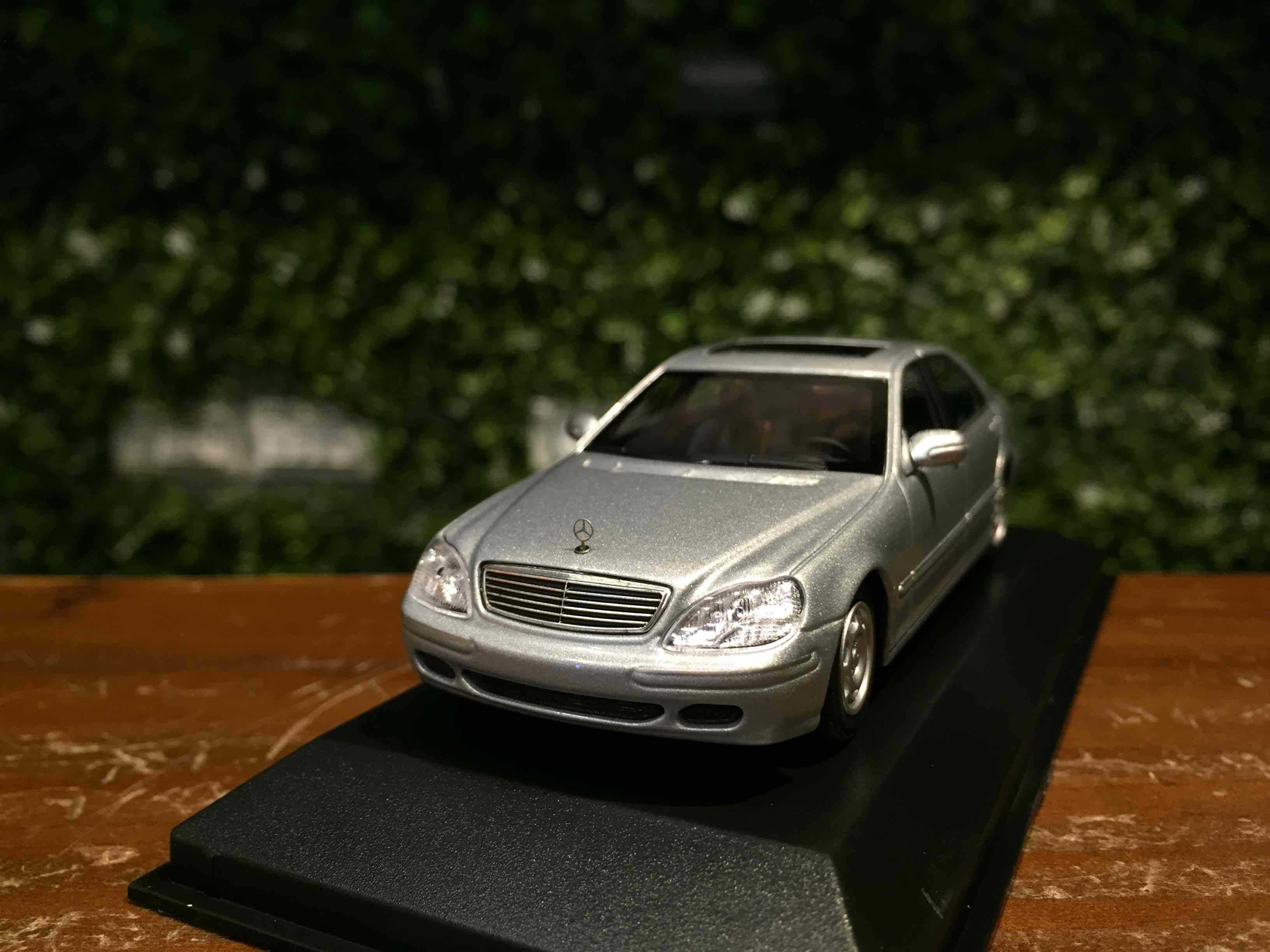 1/43 Minichamps Mercedes-Benz S-Class (W220) 940036201【MGM】