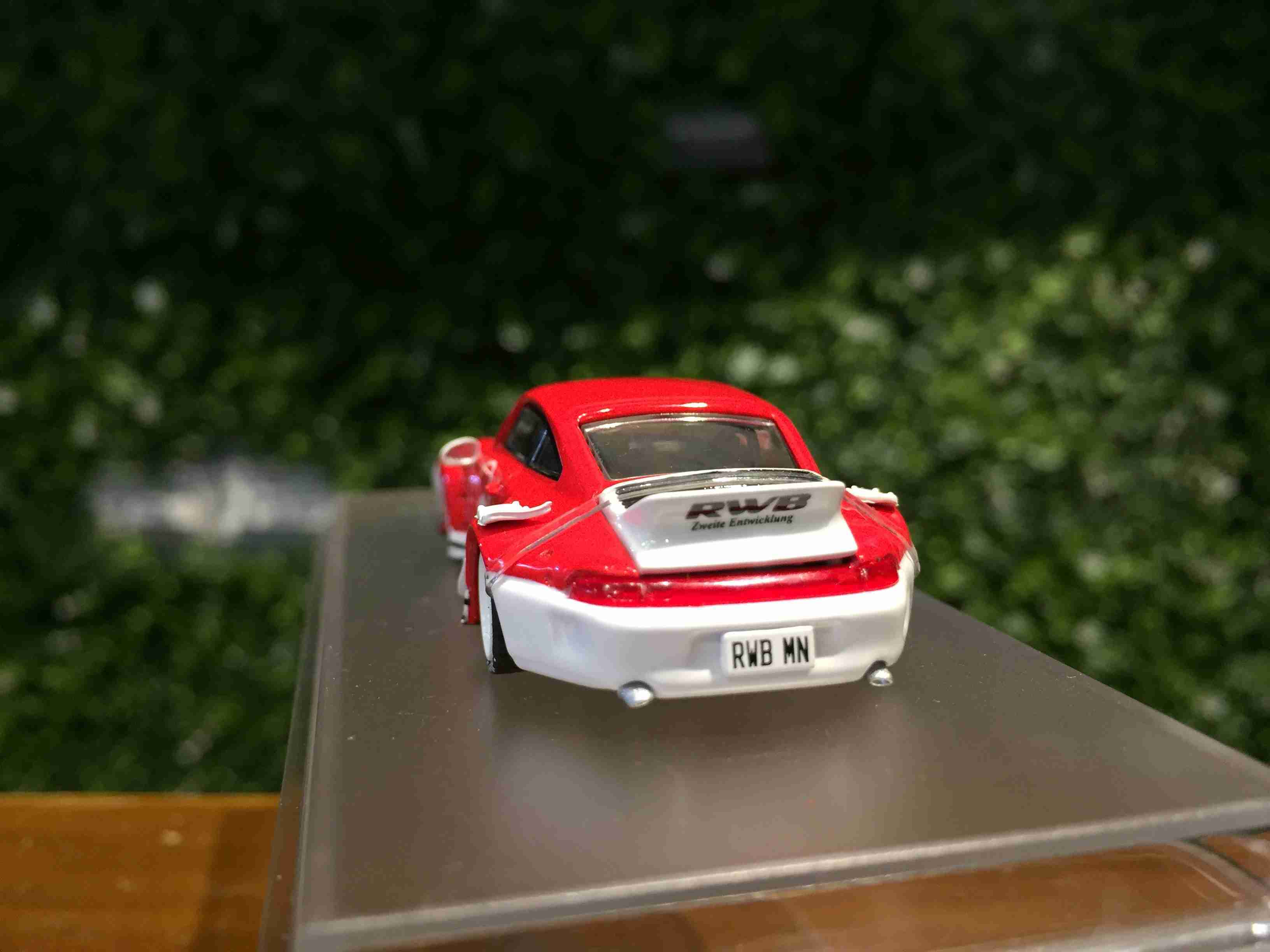 1/64 CM-Model RWB Porsche 911 (993) Morelow CM6499306【MGM】