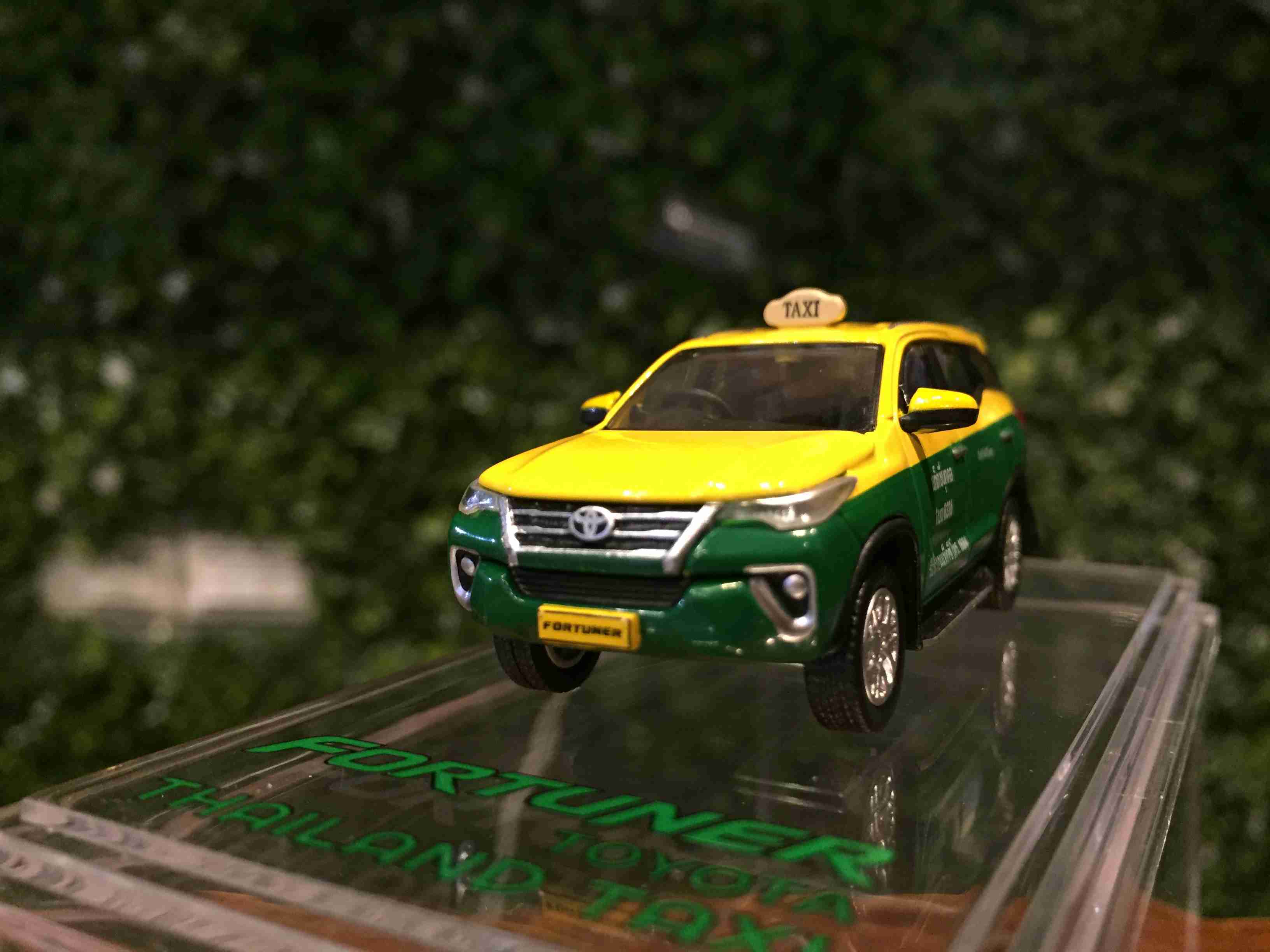 1/64 BMC Toyota Fortuner 2018 Thailand Taxi 64B0399【MGM】