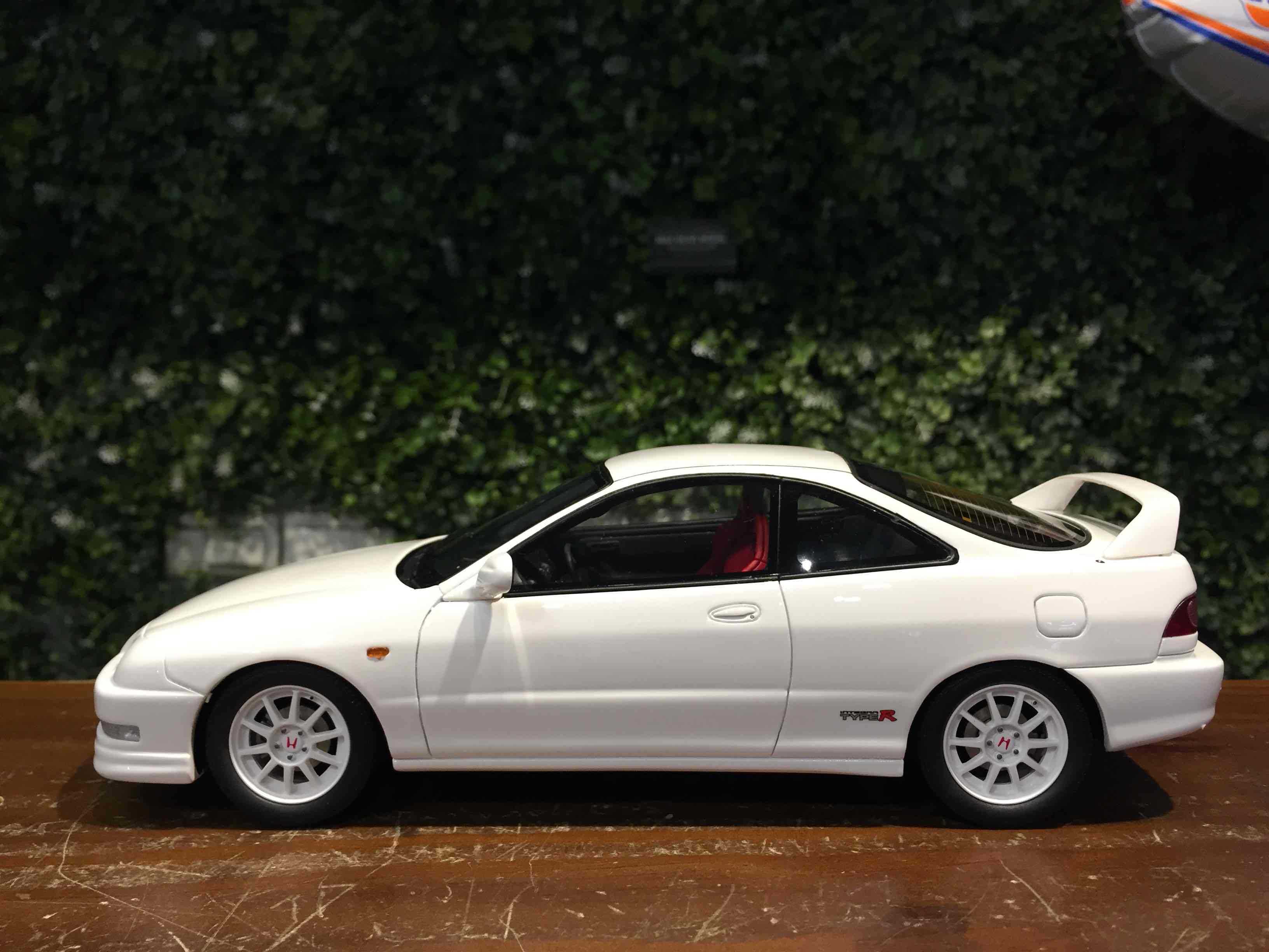 1/18 Otto Honda Integra DC2 Euro Spec White OT974【MGM】