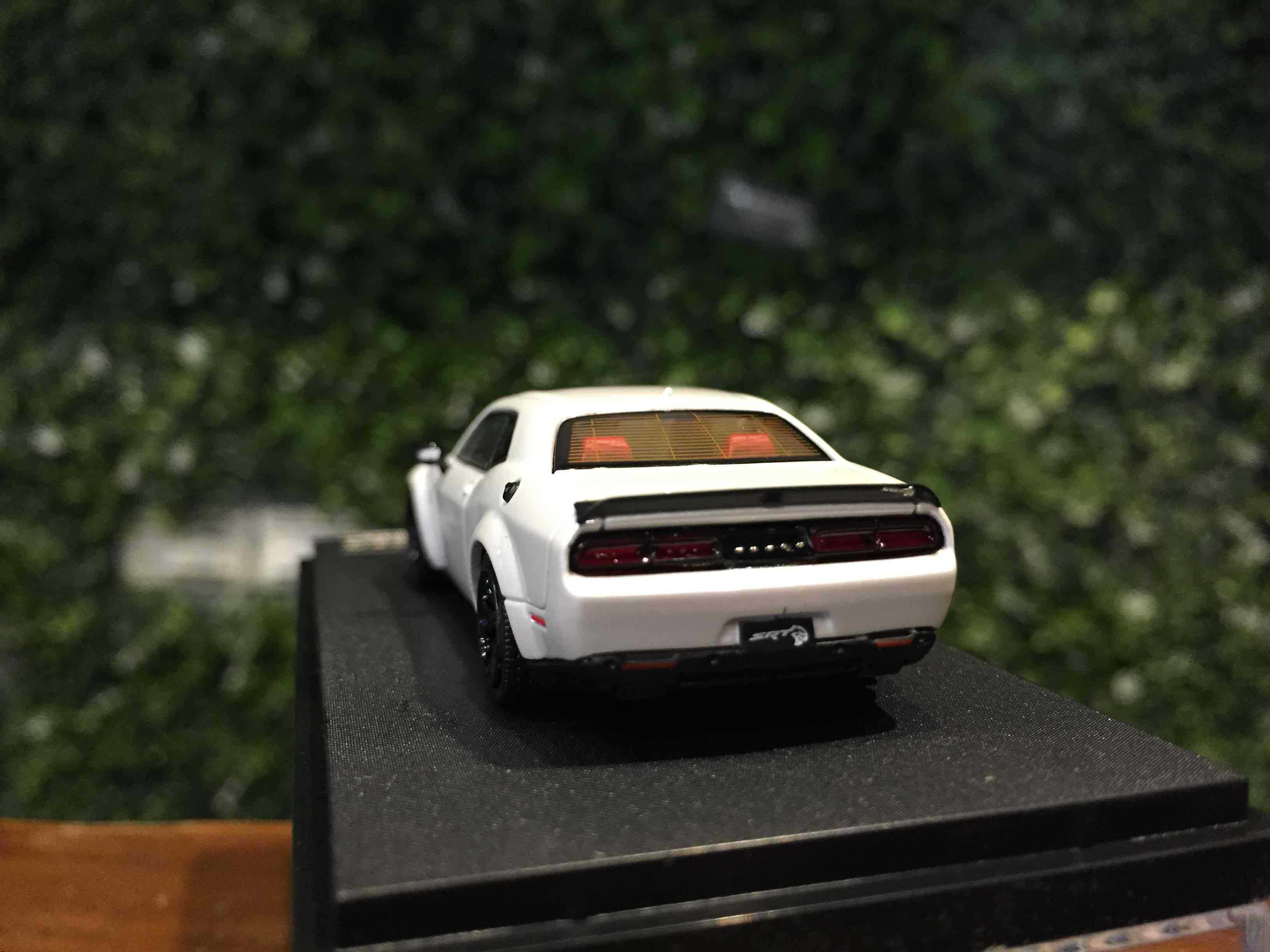 1/64 StanceHunter Dodge Challenger Hellcat SRT White【MGM】