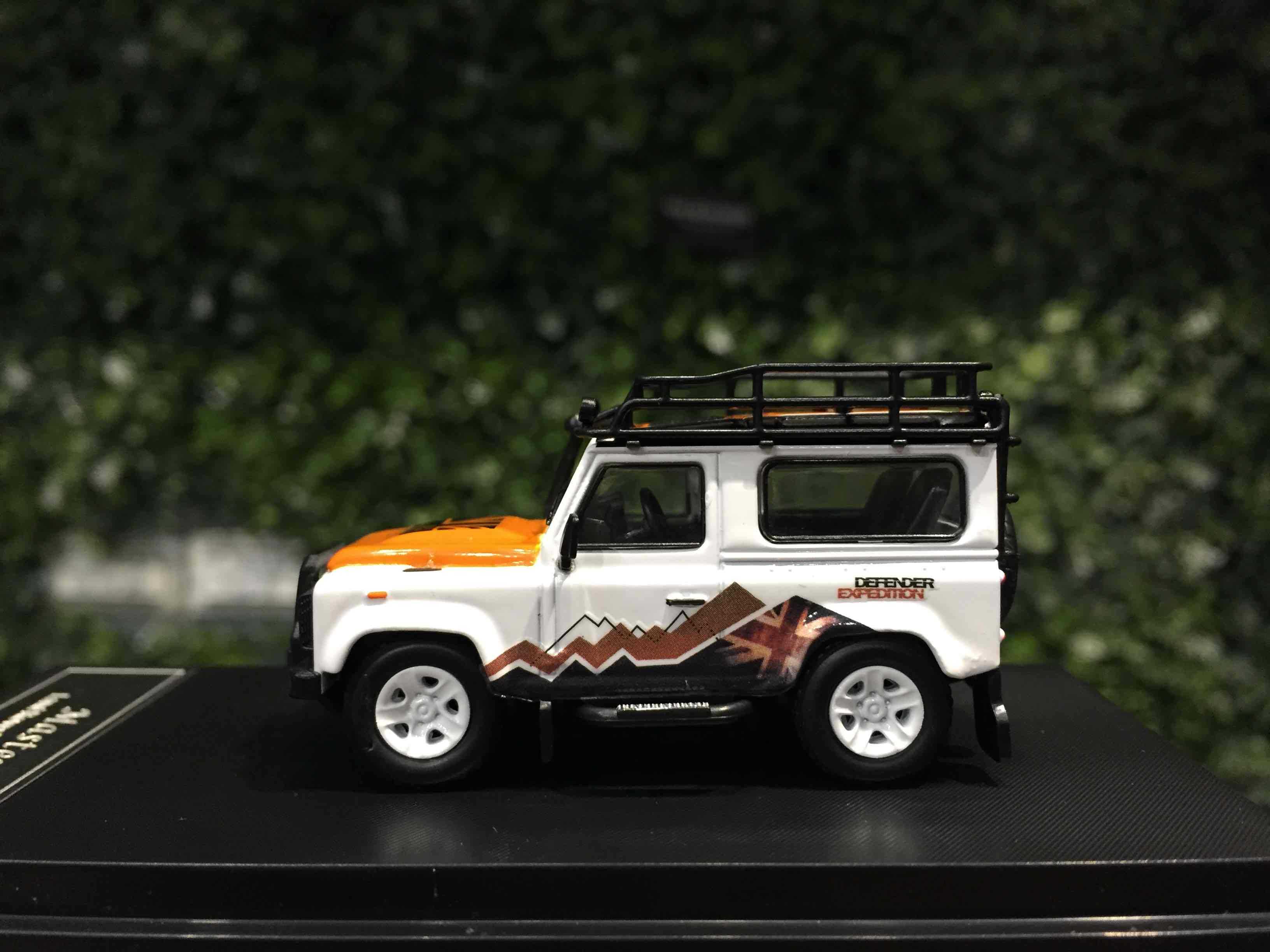 1/64 Master Land Rover Defender 90 YL/WH【MGM】