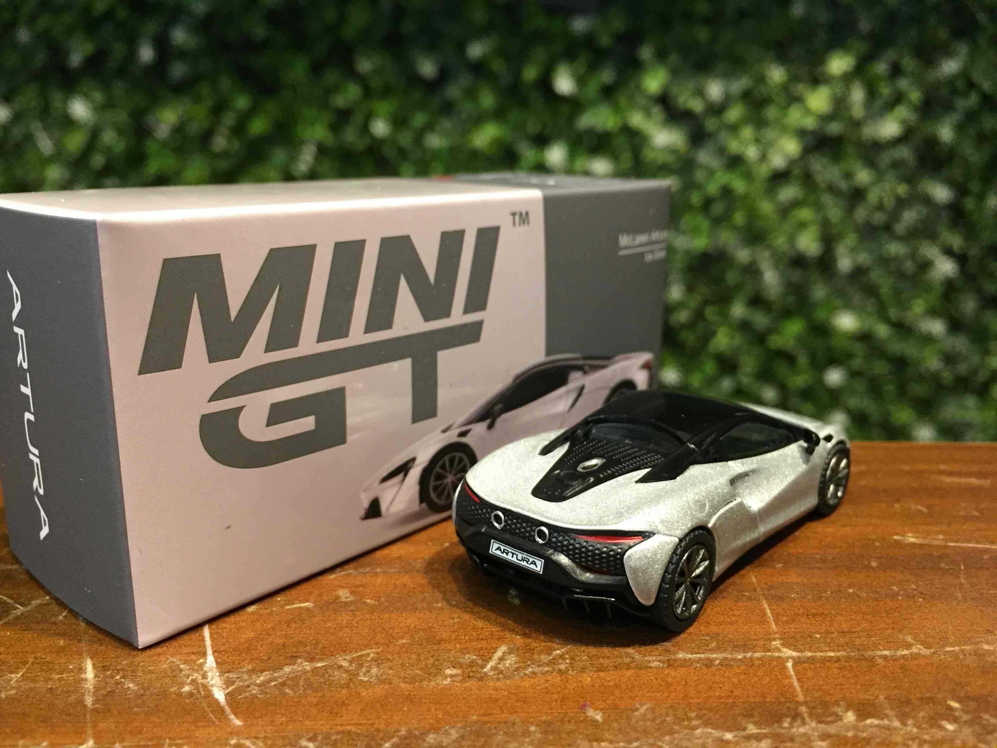 1/64 MiniGT McLaren Artura Ice Silver MGT00582L【MGM】