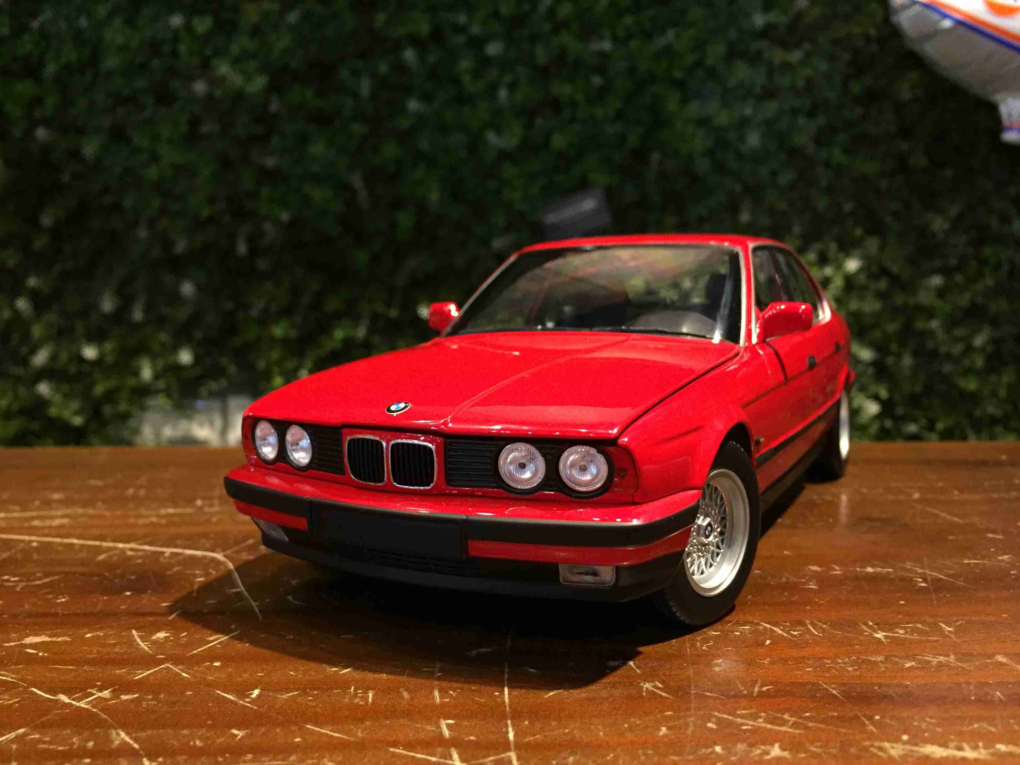 1/18 Minichamps BMW 535i (E34) 1988 Red 100024006【MGM】