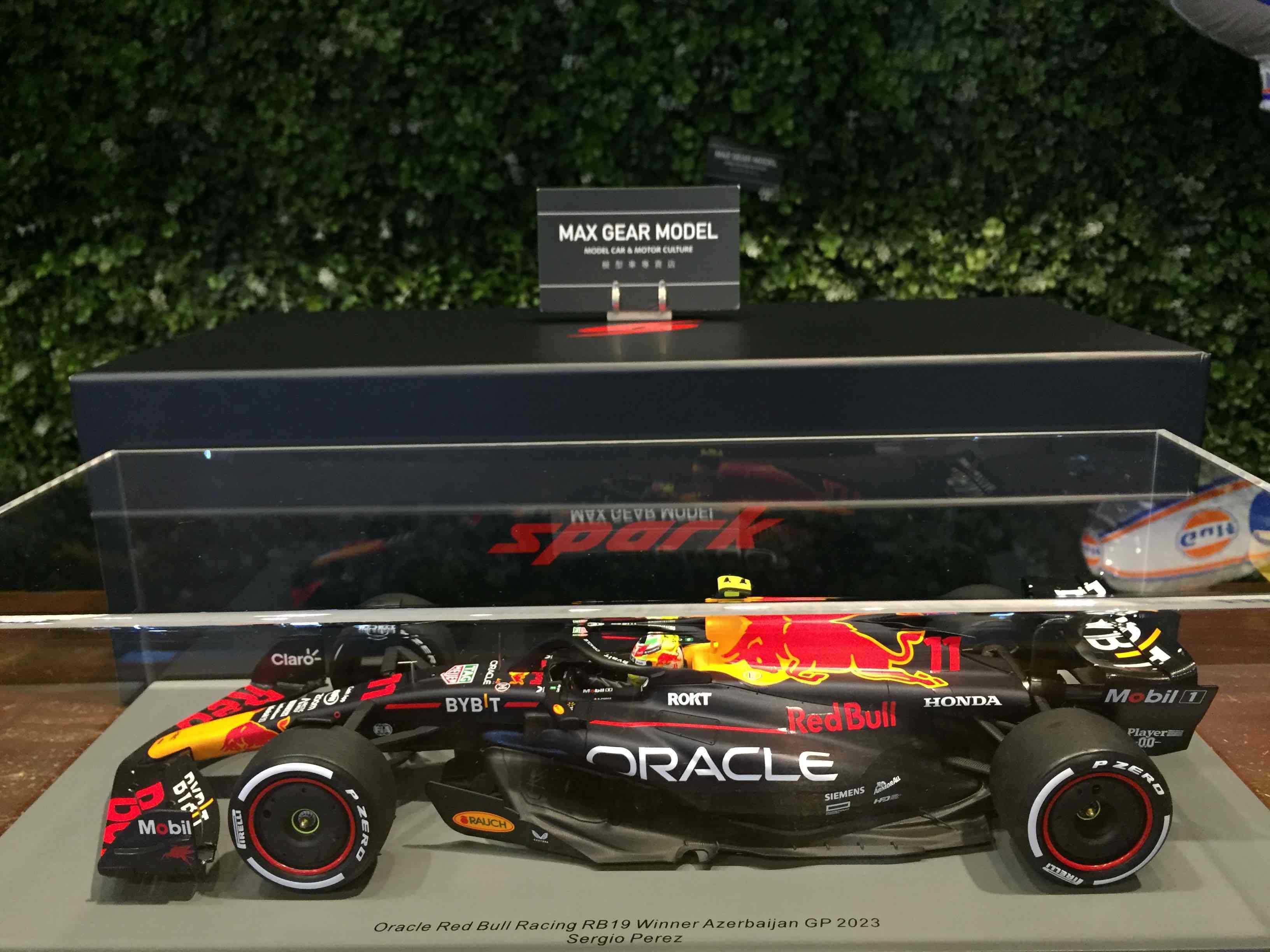 1/18 Spark Red Bull RB19 Sergio Perez Winner 18S897【MGM】