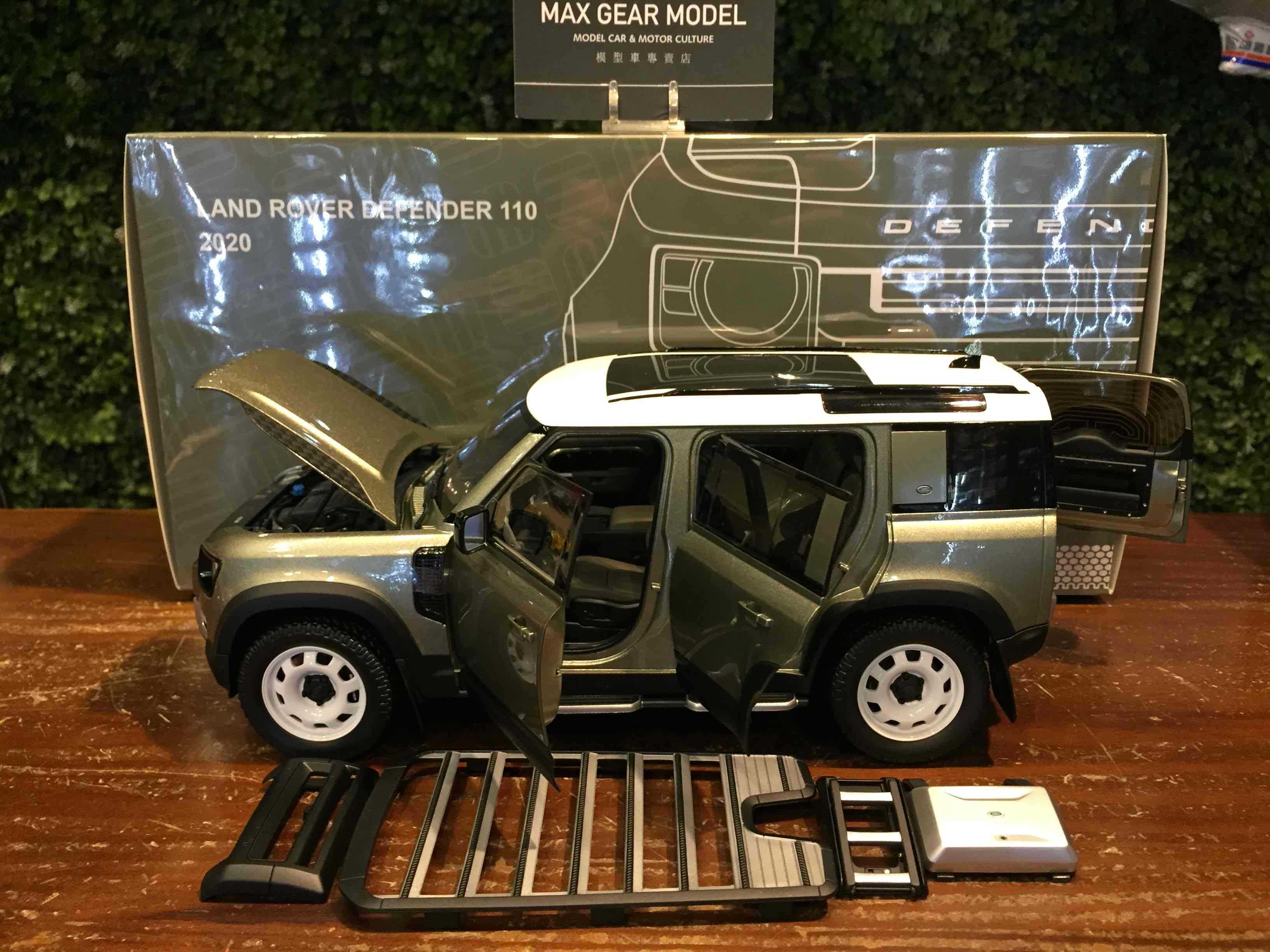 1/18 Almost Real Land Rover Defender 110 Green 810804【MGM】