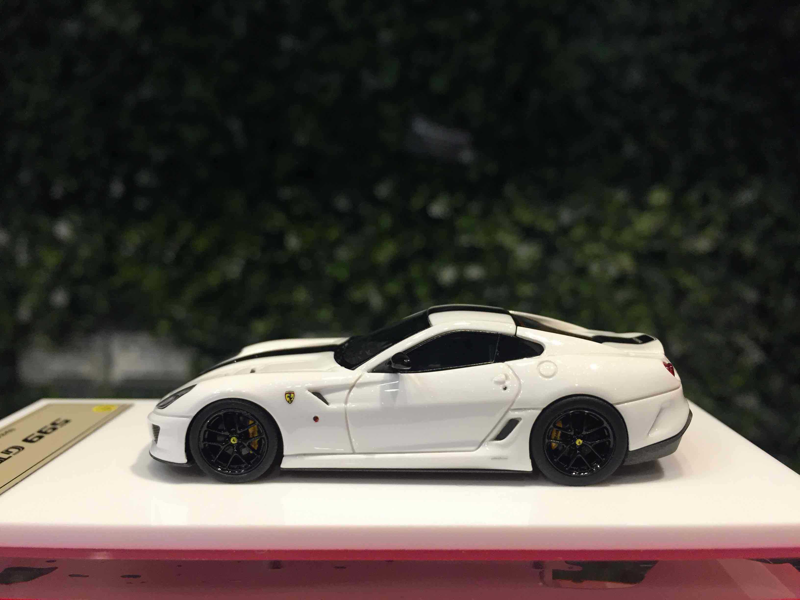 1/64 DMH Ferrari 599 GTO Pearl White DM64A005【MGM】
