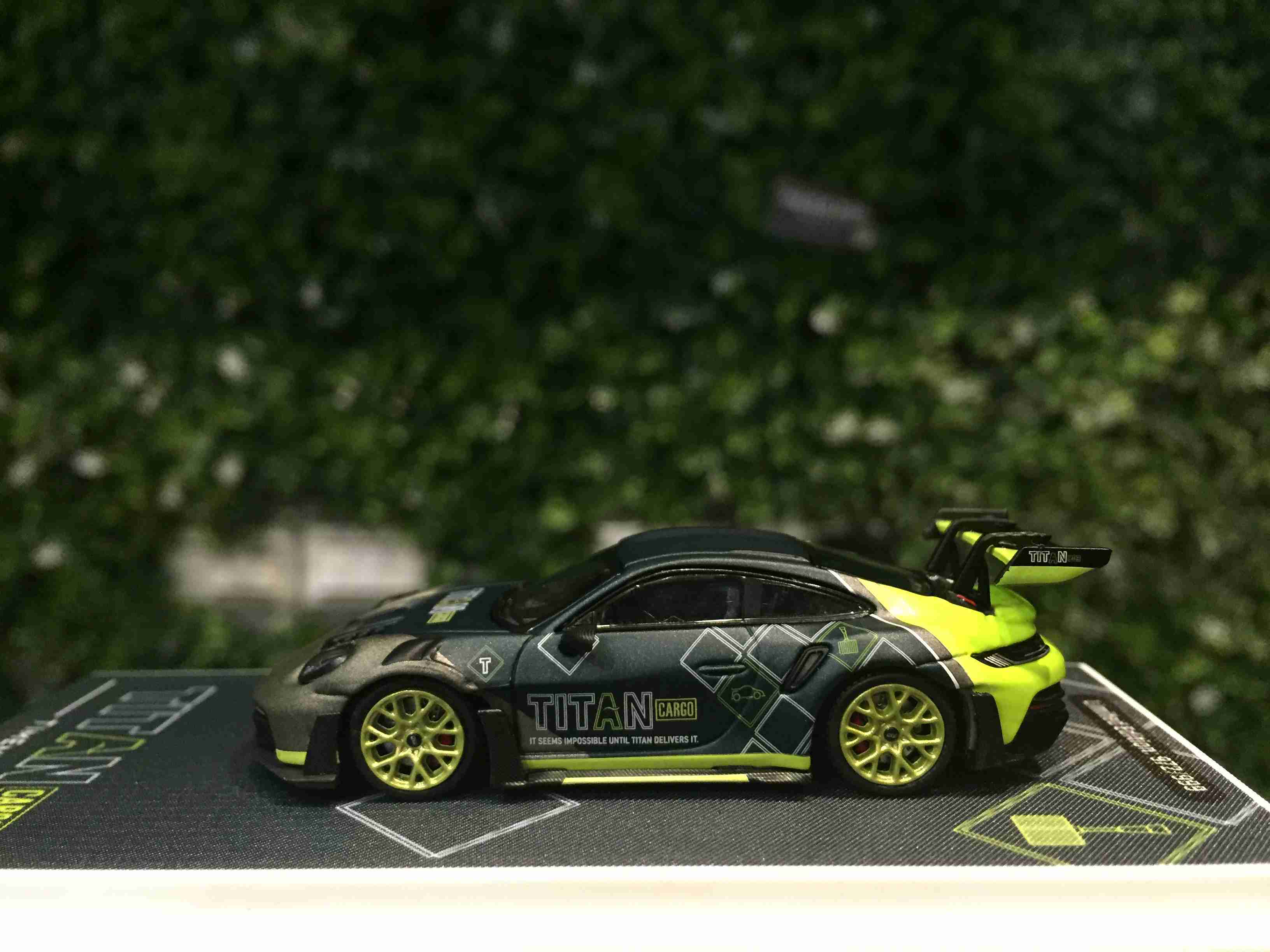 1/64 TimeModel Porsche 911 (992) GT3 RS Titan TM644639【MGM】