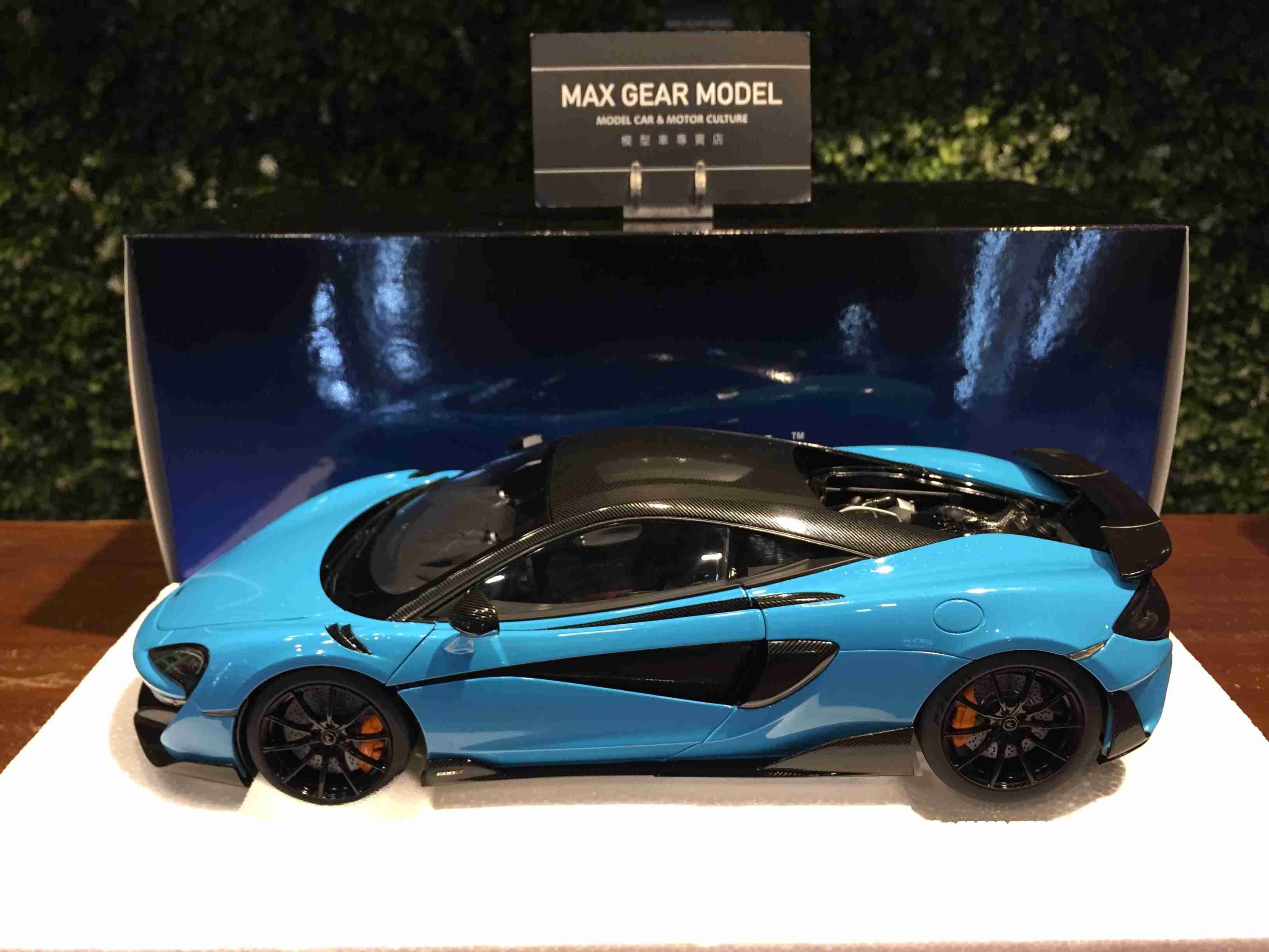 1/18 AUTOart McLaren 600LT Blue 76083【MGM】