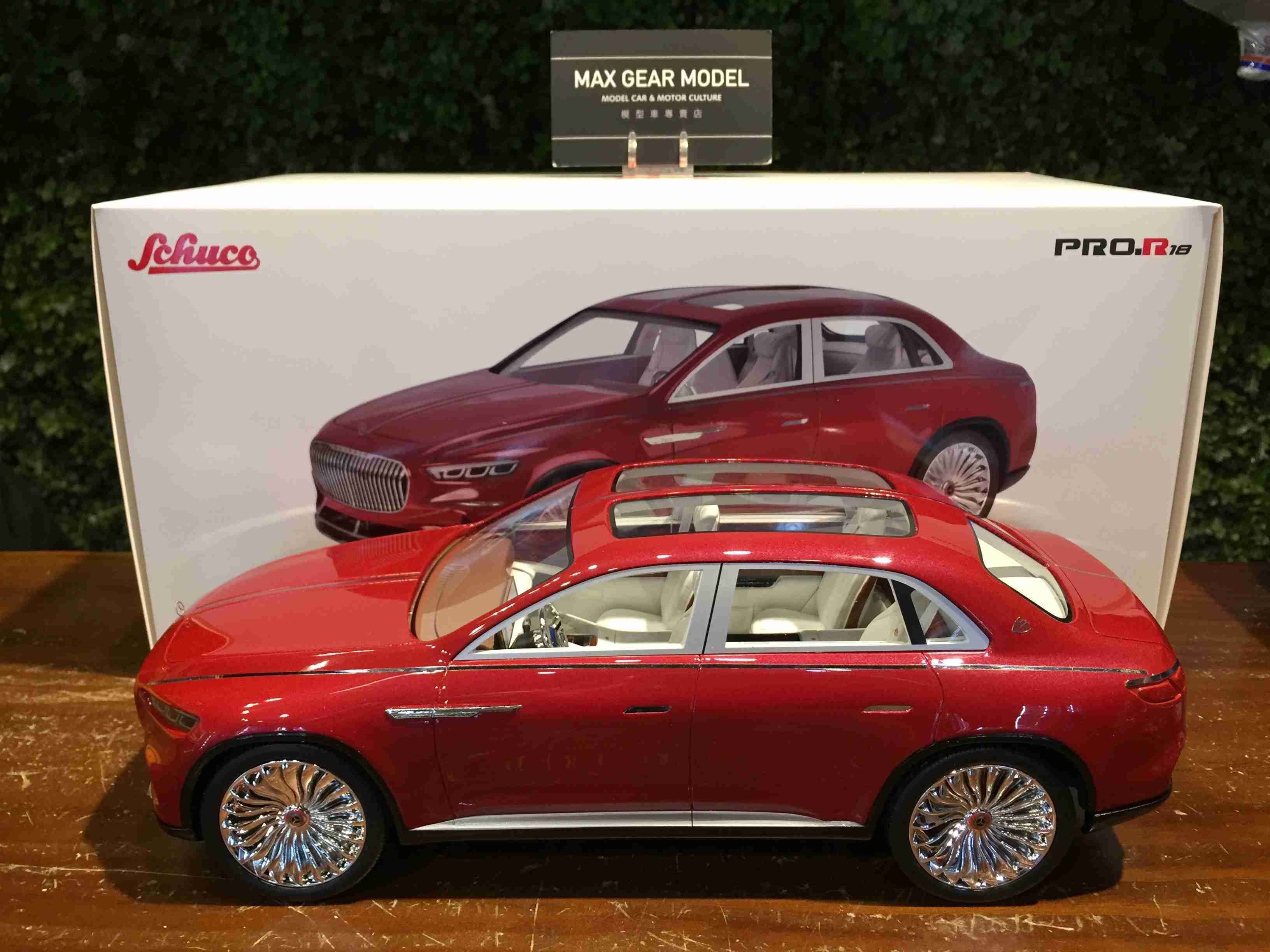 1/18 Schuco Mercedes-Maybach Vision Ultimate 450018400【MGM】