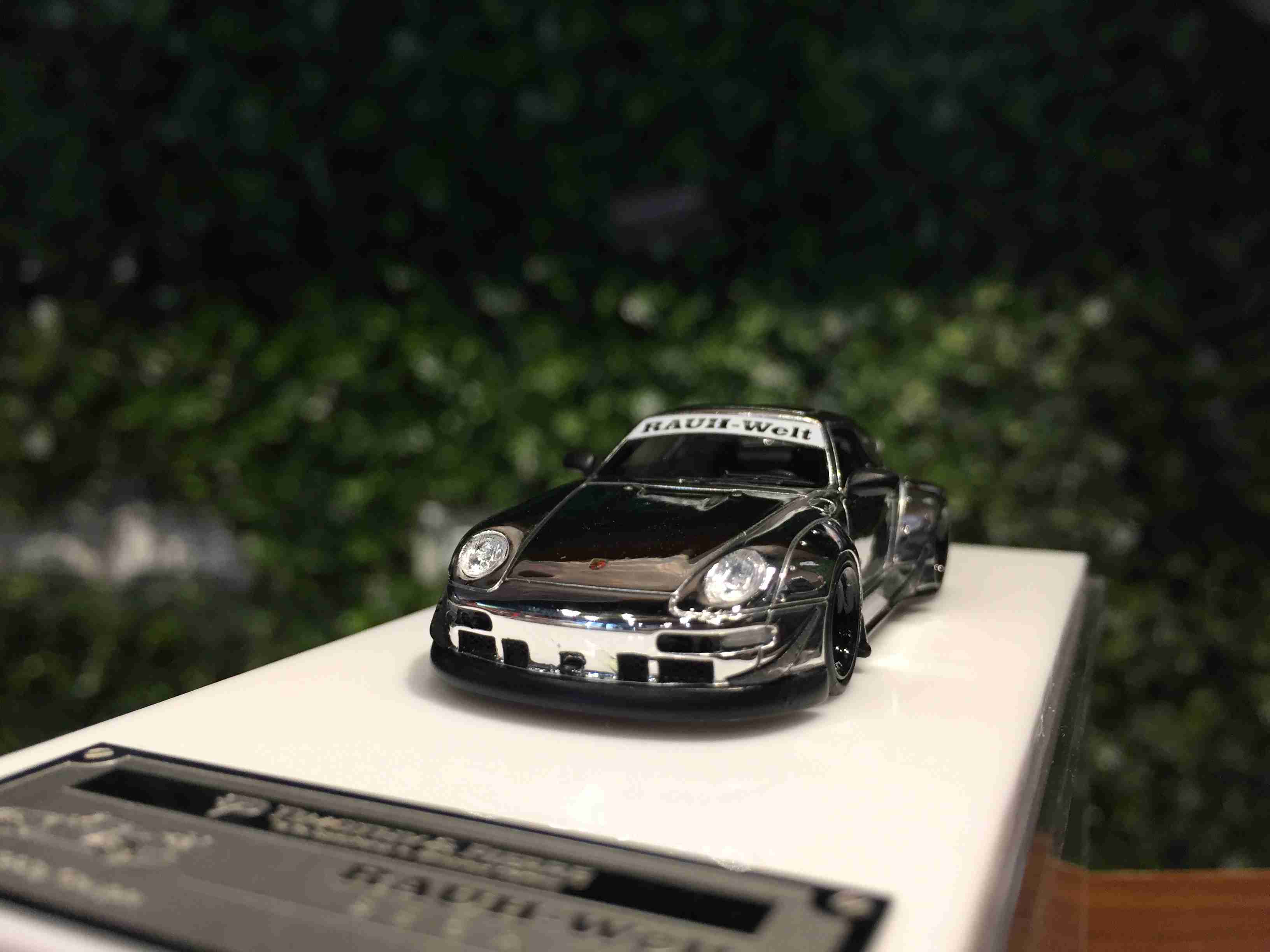 1/64 Timothy&Pierre TP RWB Porsche 911 (993) Chrome【MGM】