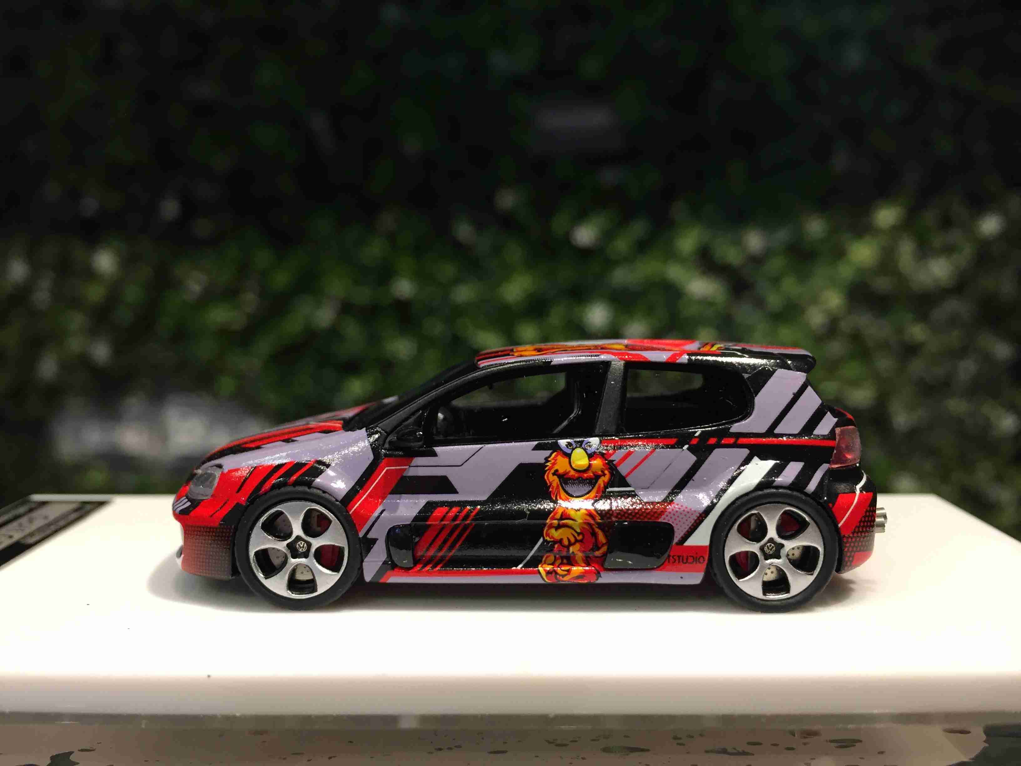 1/64 TP Volkswagen VW Golf GTI W12 650 Sesame Street【MGM】