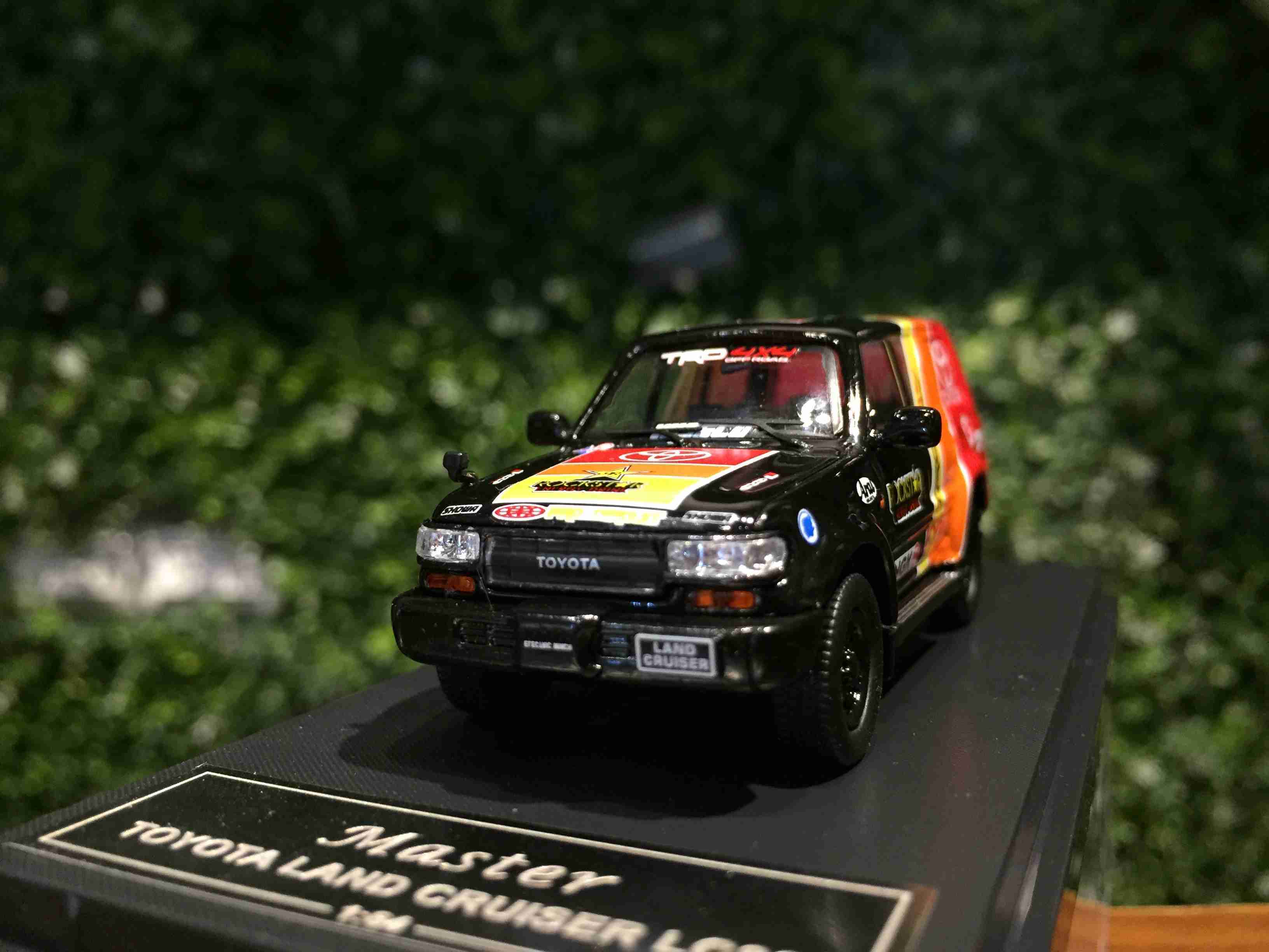 1/64 Master Toyota Land Cruiser LC80 RockStar 出光【MGM】