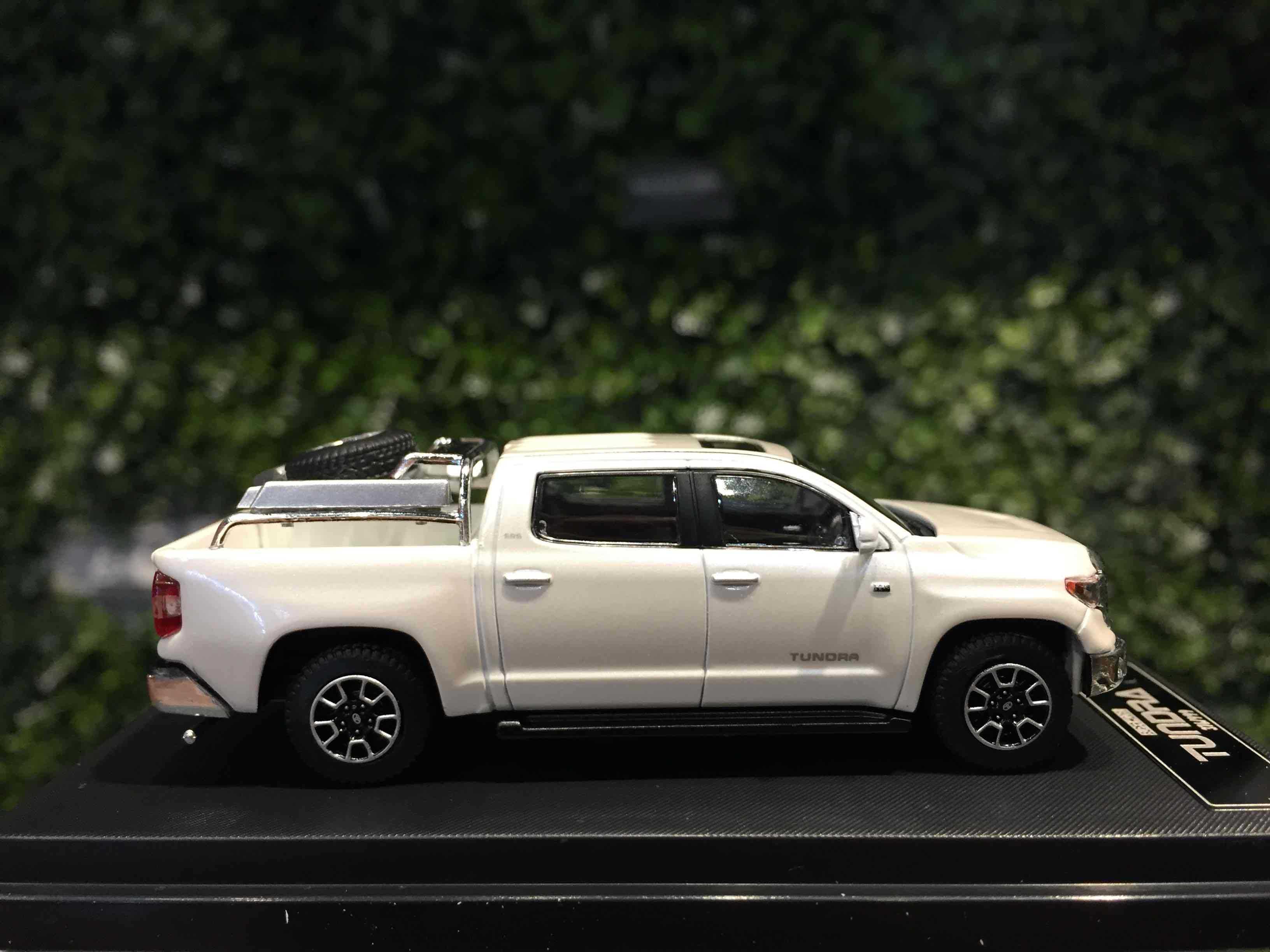 1/64 SuperModel Toyota Tundra PickUp Pearl White【MGM】