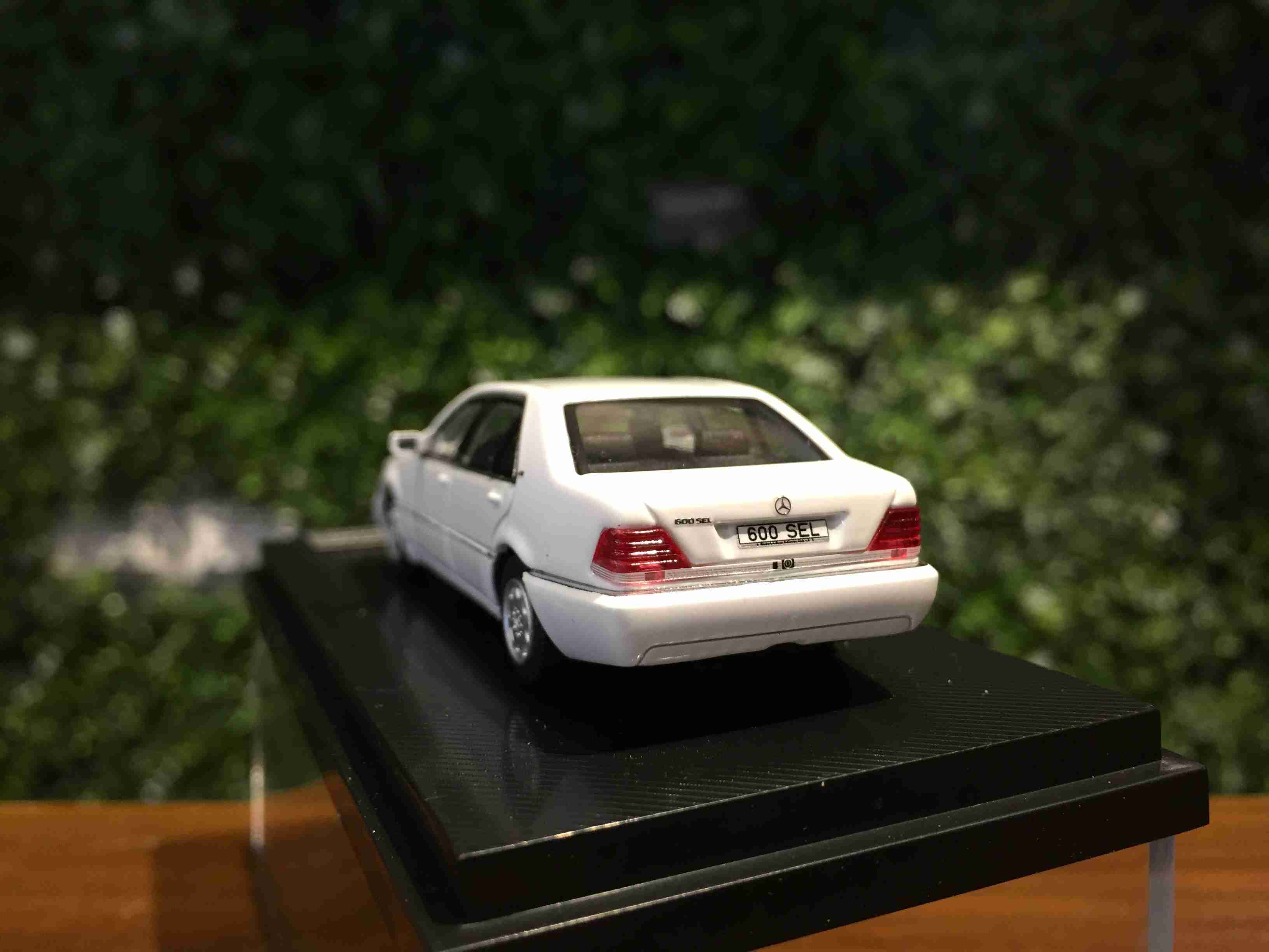 1/64 GLM Mercedes-Benz S-Class 600SEL (W140) White【MGM】