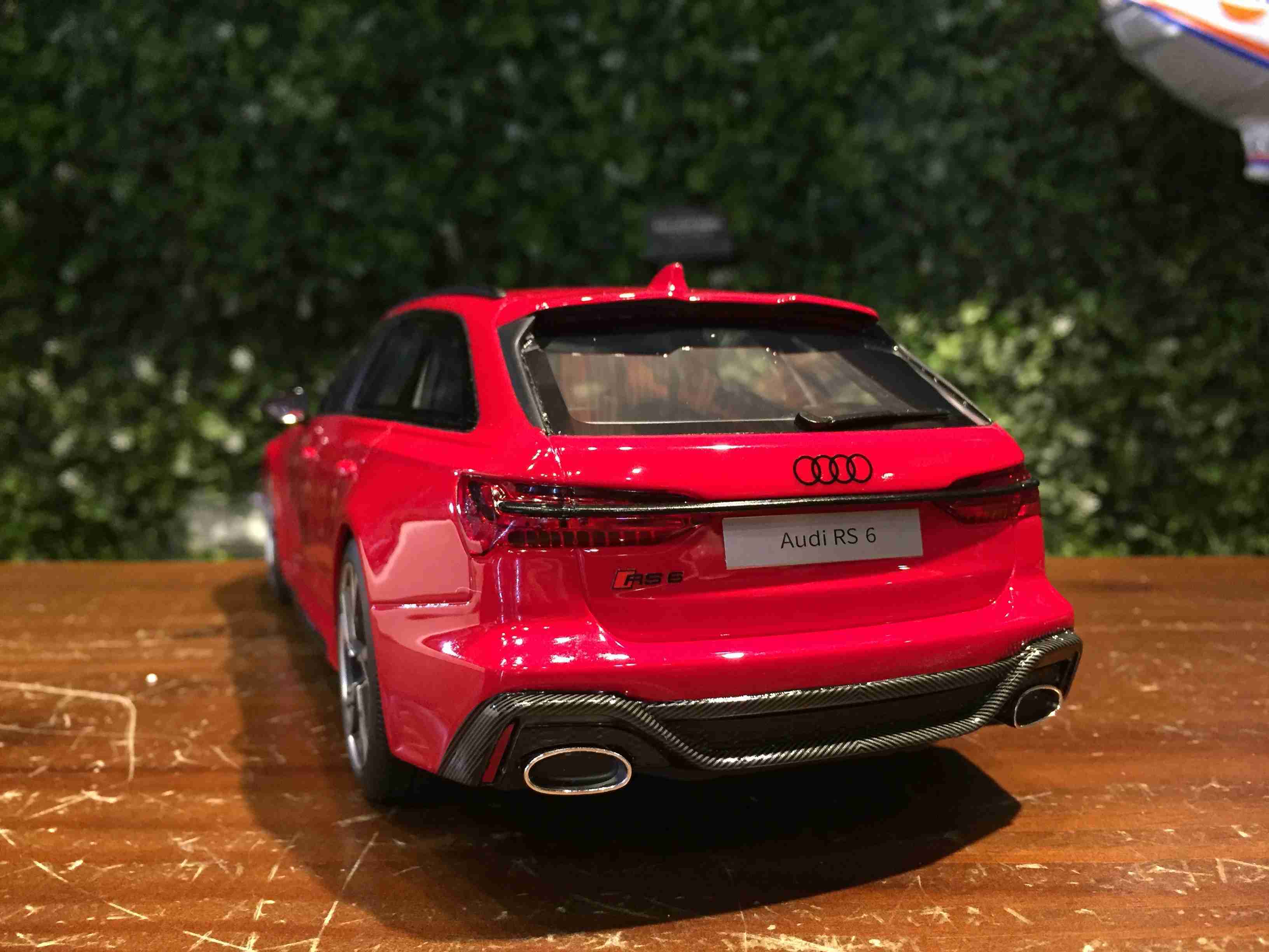 1/18 TopSpeed Audi RS6 Avant (C8) Tango Red TS0327【MGM】