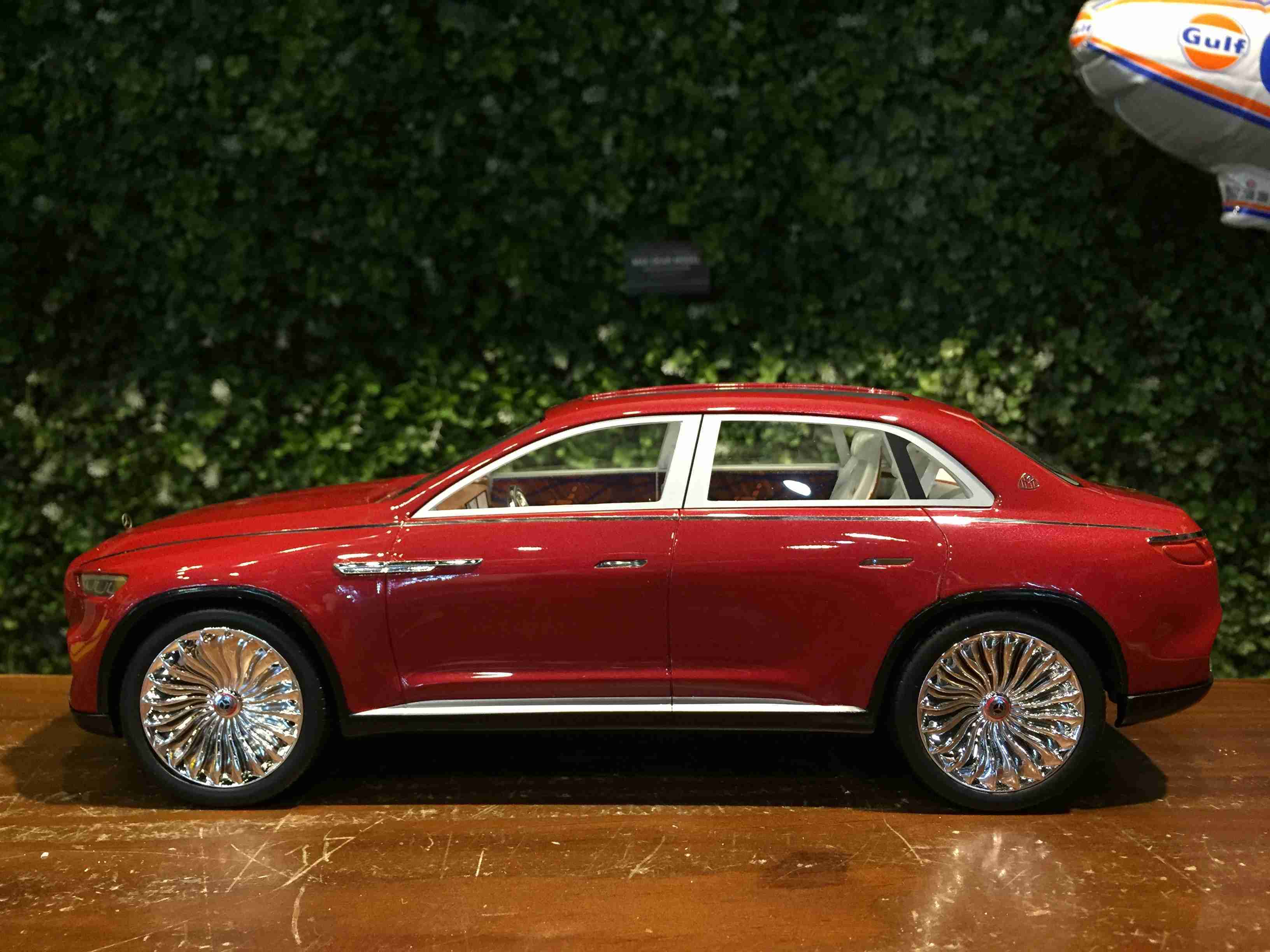 1/18 Schuco Mercedes-Maybach Vision Ultimate 450018400【MGM】