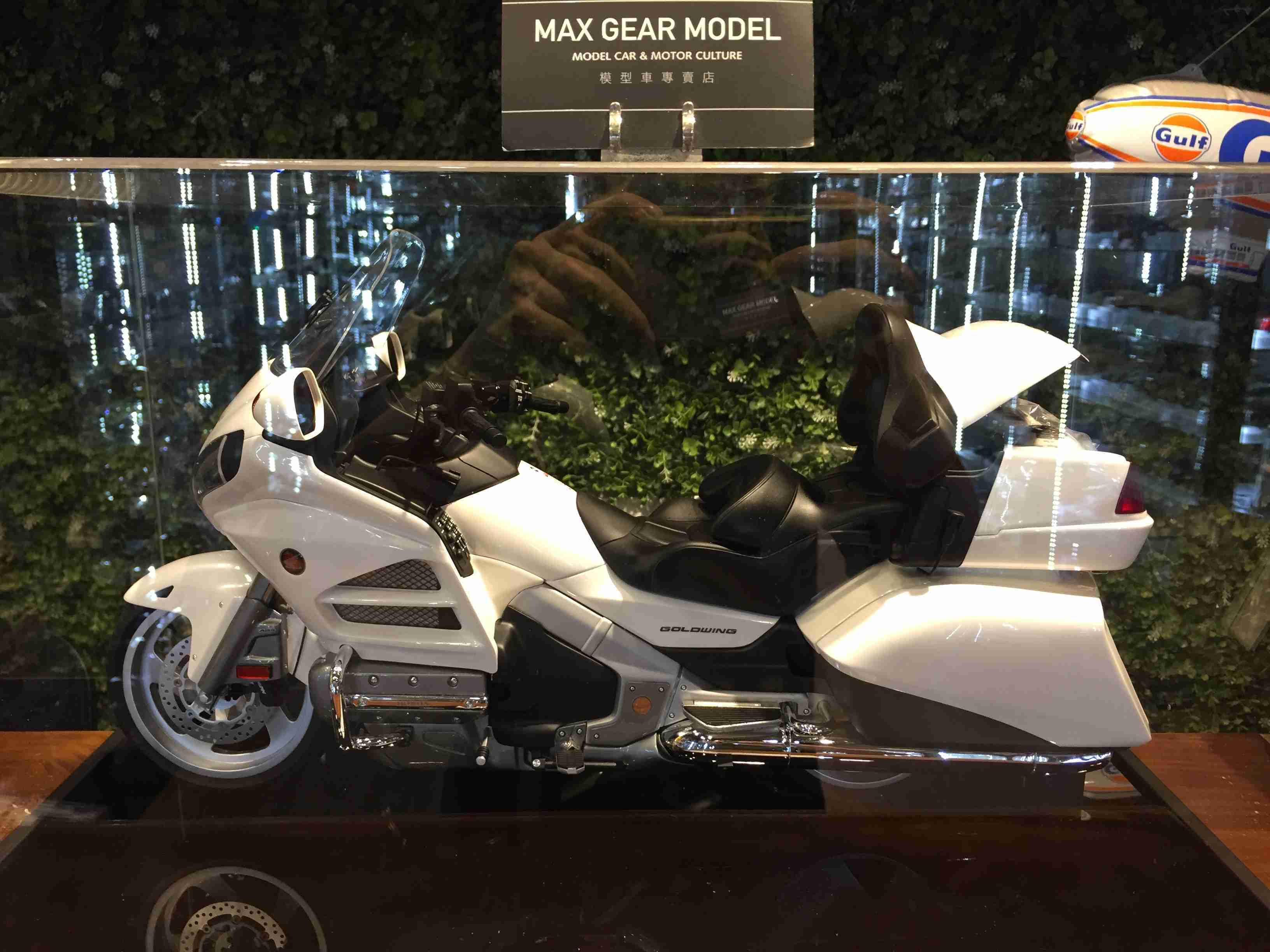 1/6 Motorhelix Honda GoldWing GL1800【MGM】