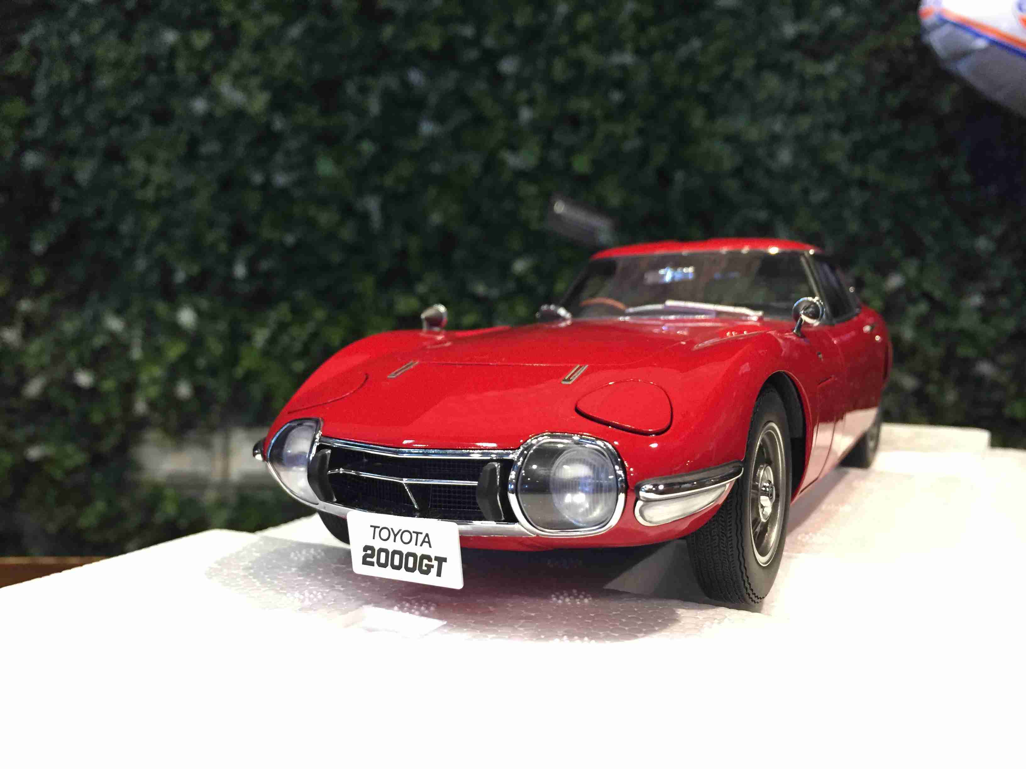 1/18 AUTOart Toyota 2000GT 1967 Red 79547【MGM】