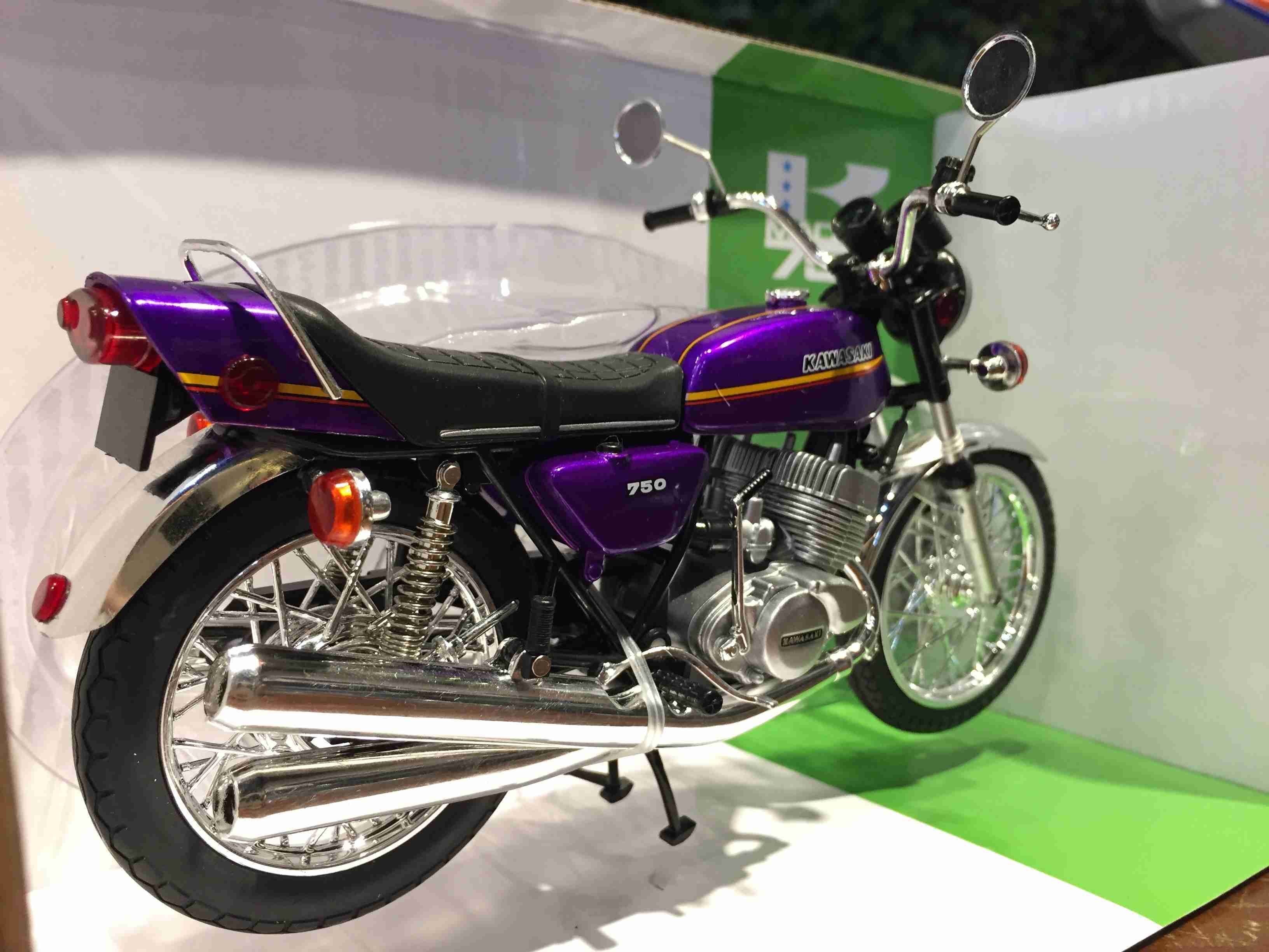 1/12 Aoshima Kawasaki 750SS MACH IV Purple 108208【MGM】