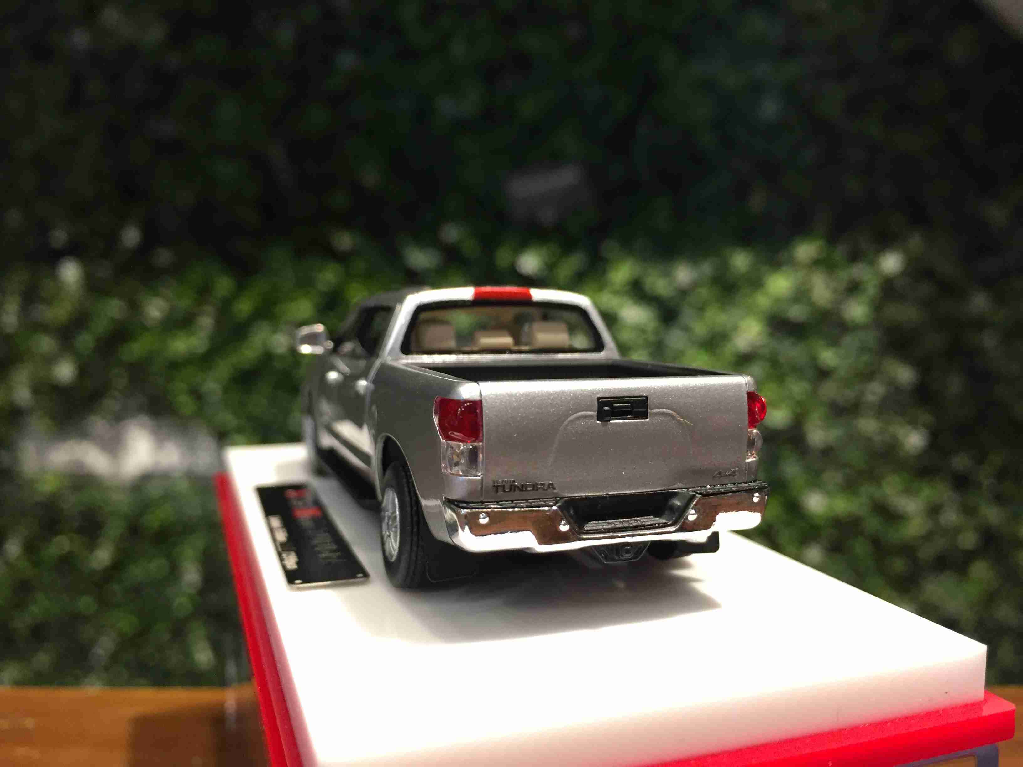 1/64 ScaleMini Toyota Tundra PickUp Silver SM64200703【MGM】