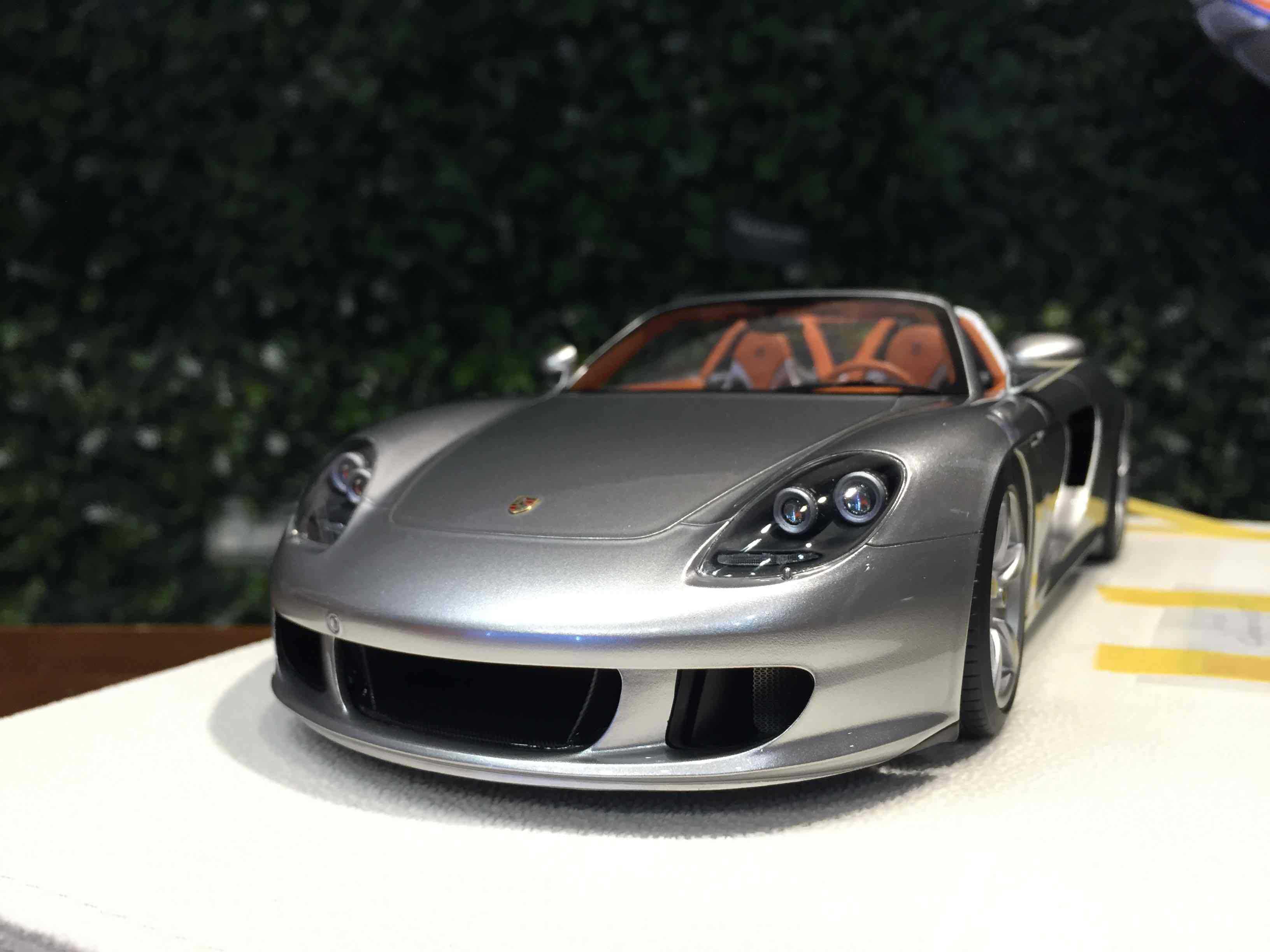 ミニカー　1/18 Porsche Carrera GT 2004(GTシルバー) [EML070A] 1/18 Porsche Carrera GT 2004 GTシルバー【EML070A】 | メイク