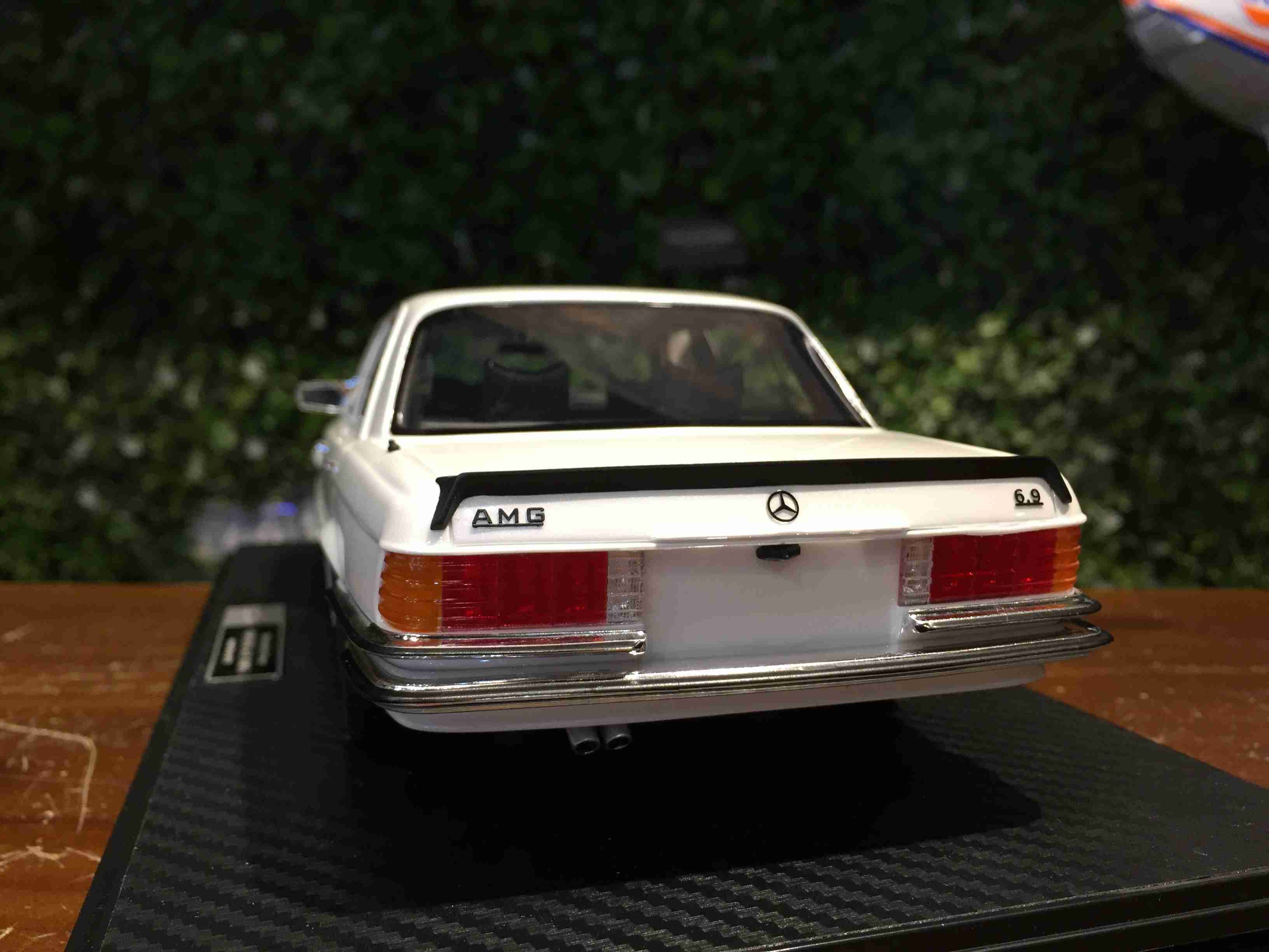 1/18 IVY Mercedes-Benz 450 SEL 6.9 AMG White IM1803C【MGM】