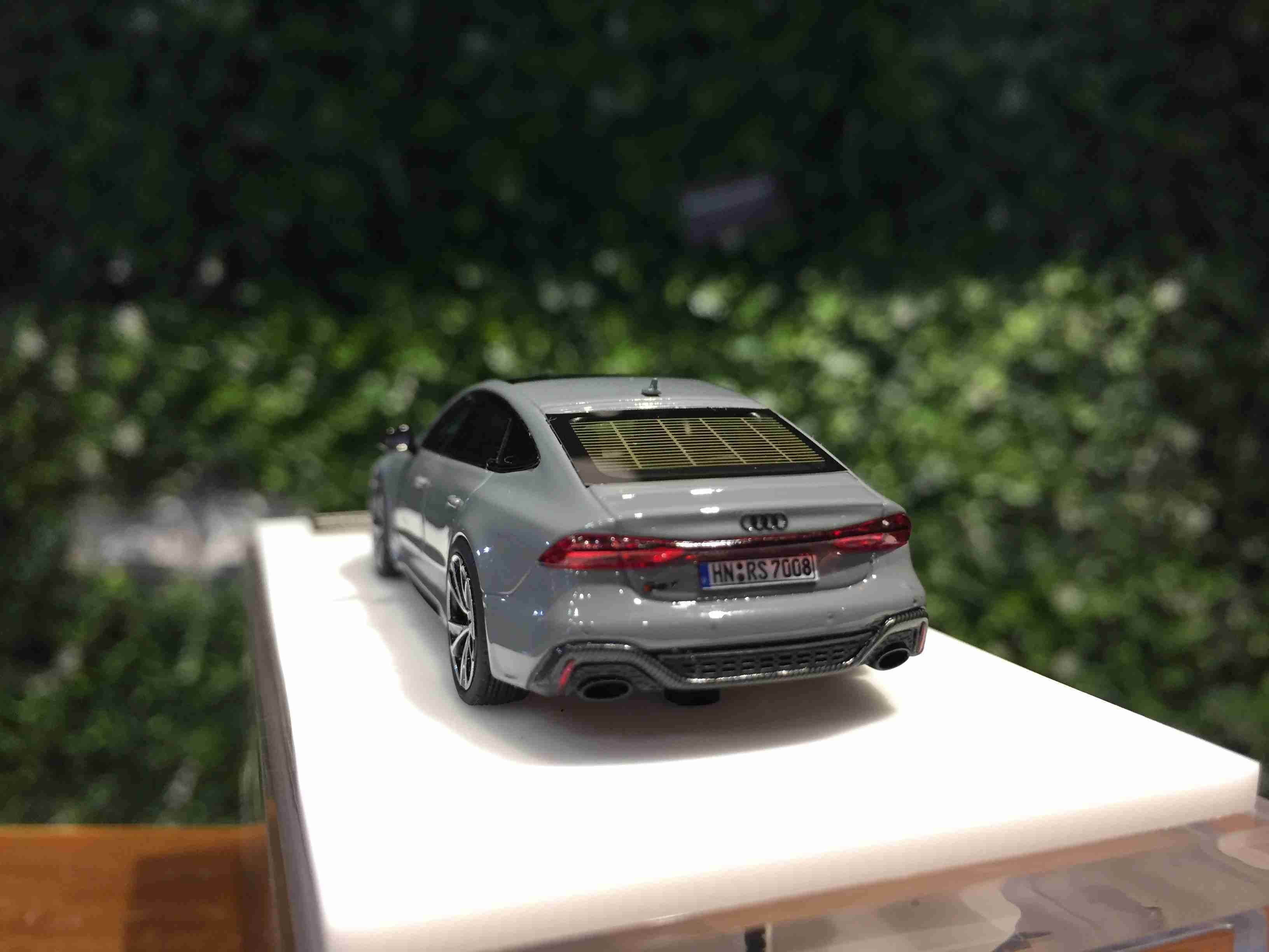 1/64 Motorhelix Audi RS7 Sportback Nardo Grey【MGM】