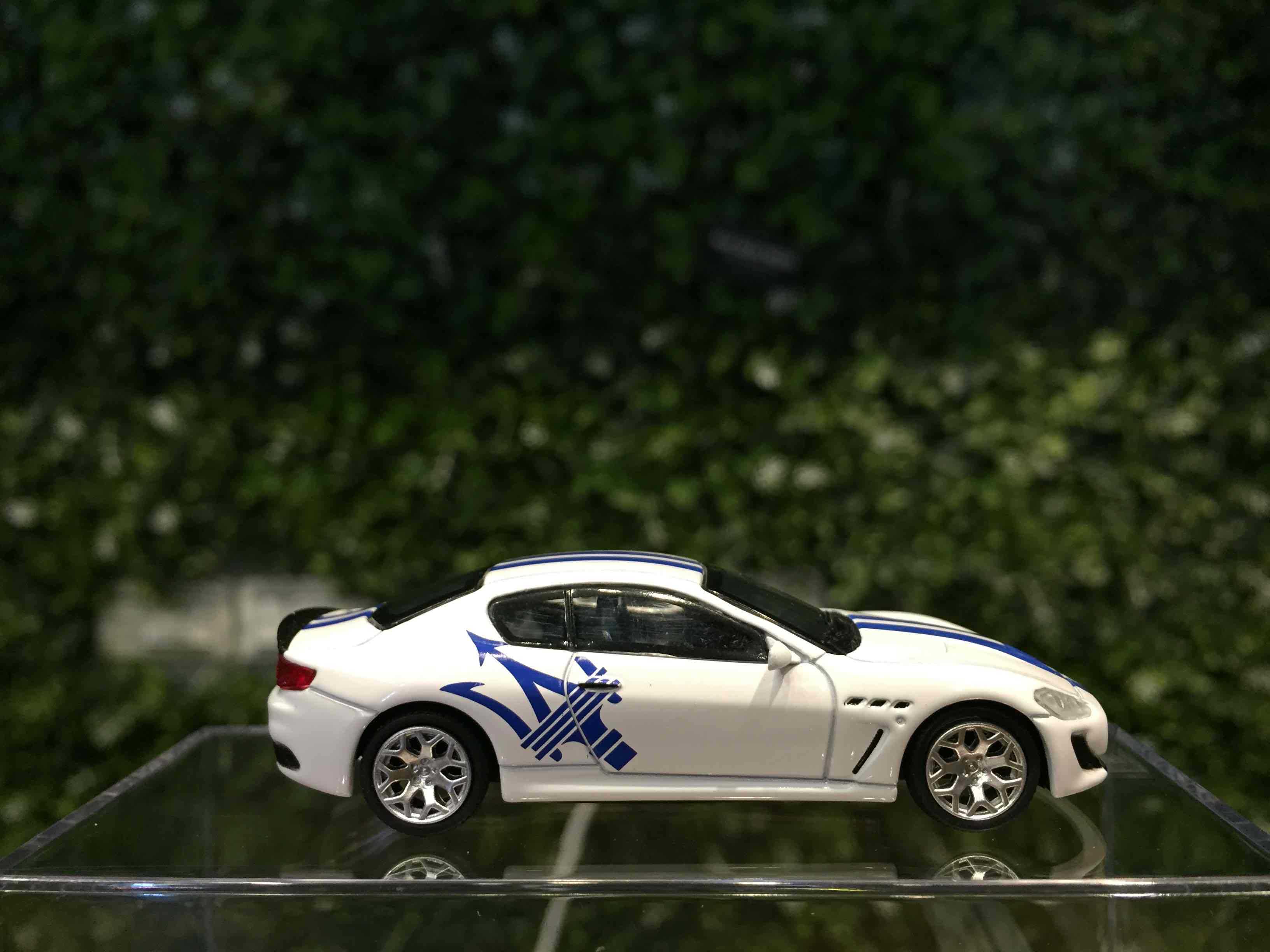 1/64 DCT Maserati GranTurismo MC Stradale White LL00821【MGM】