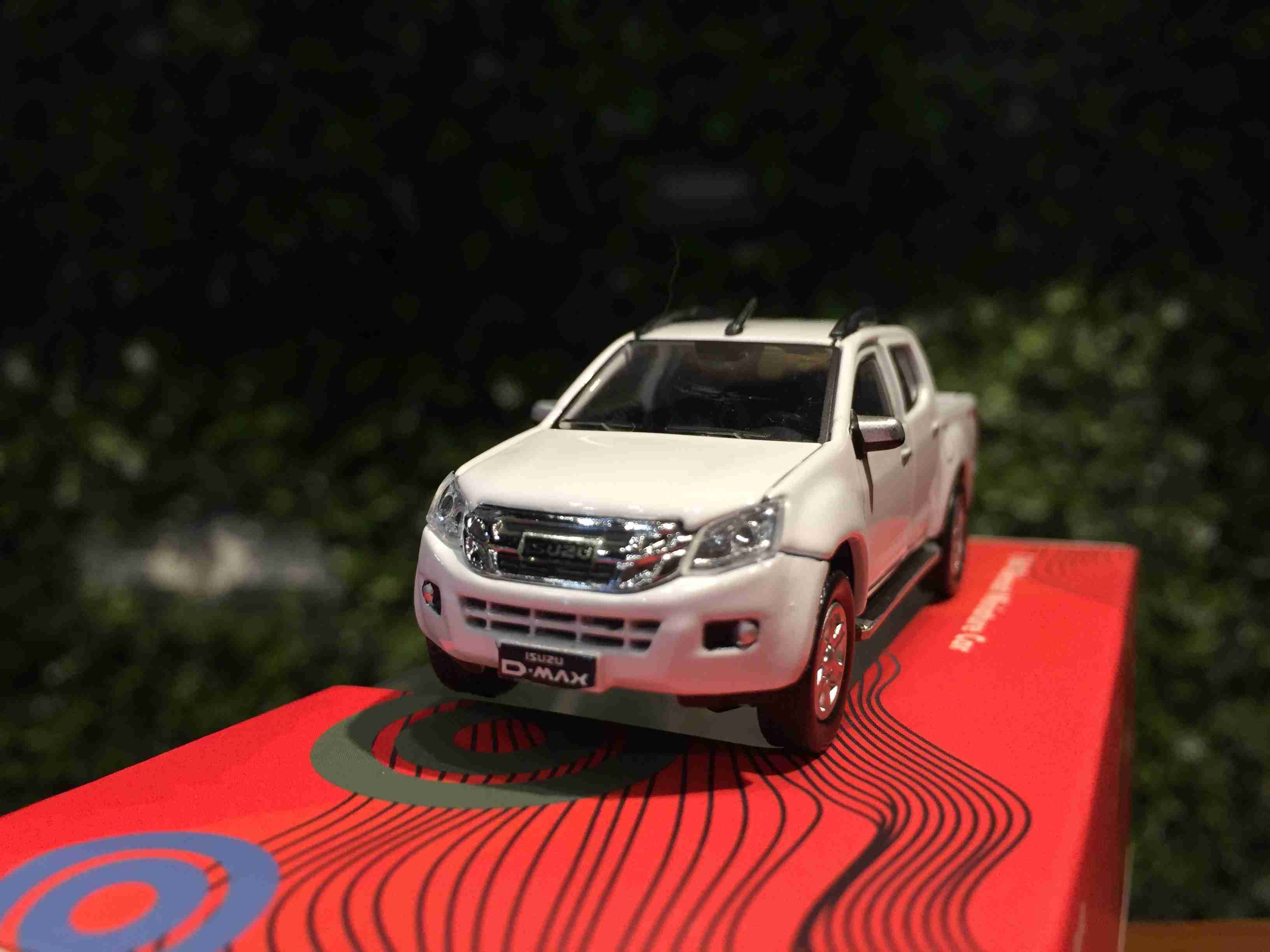 1/64 BM Creations Isuzu D-Max 2016 White 64B0107【MGM】