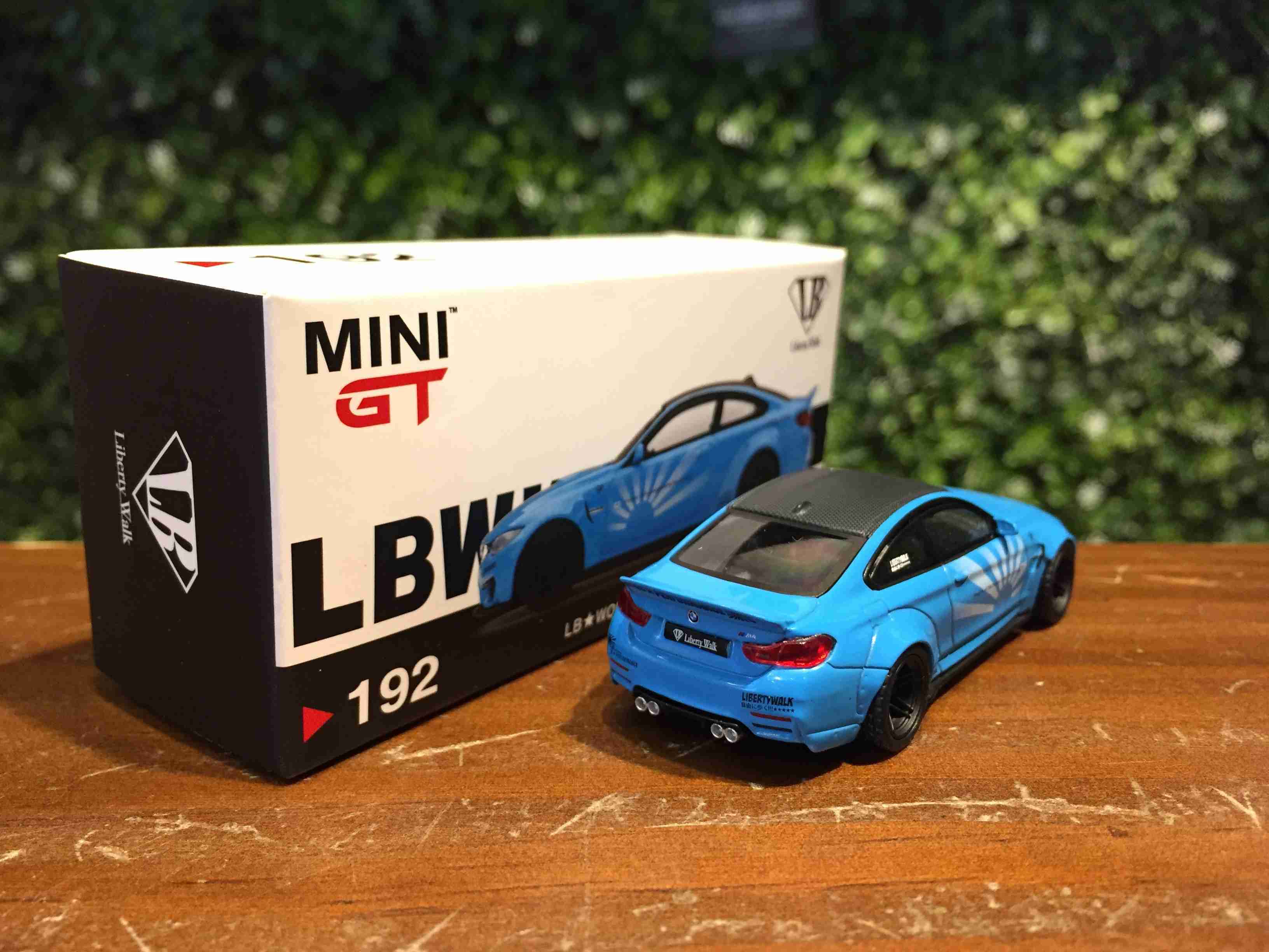 1/64 MiniGT LB-WORKS BMW M4 Baby Blue MGT00192L【MGM】