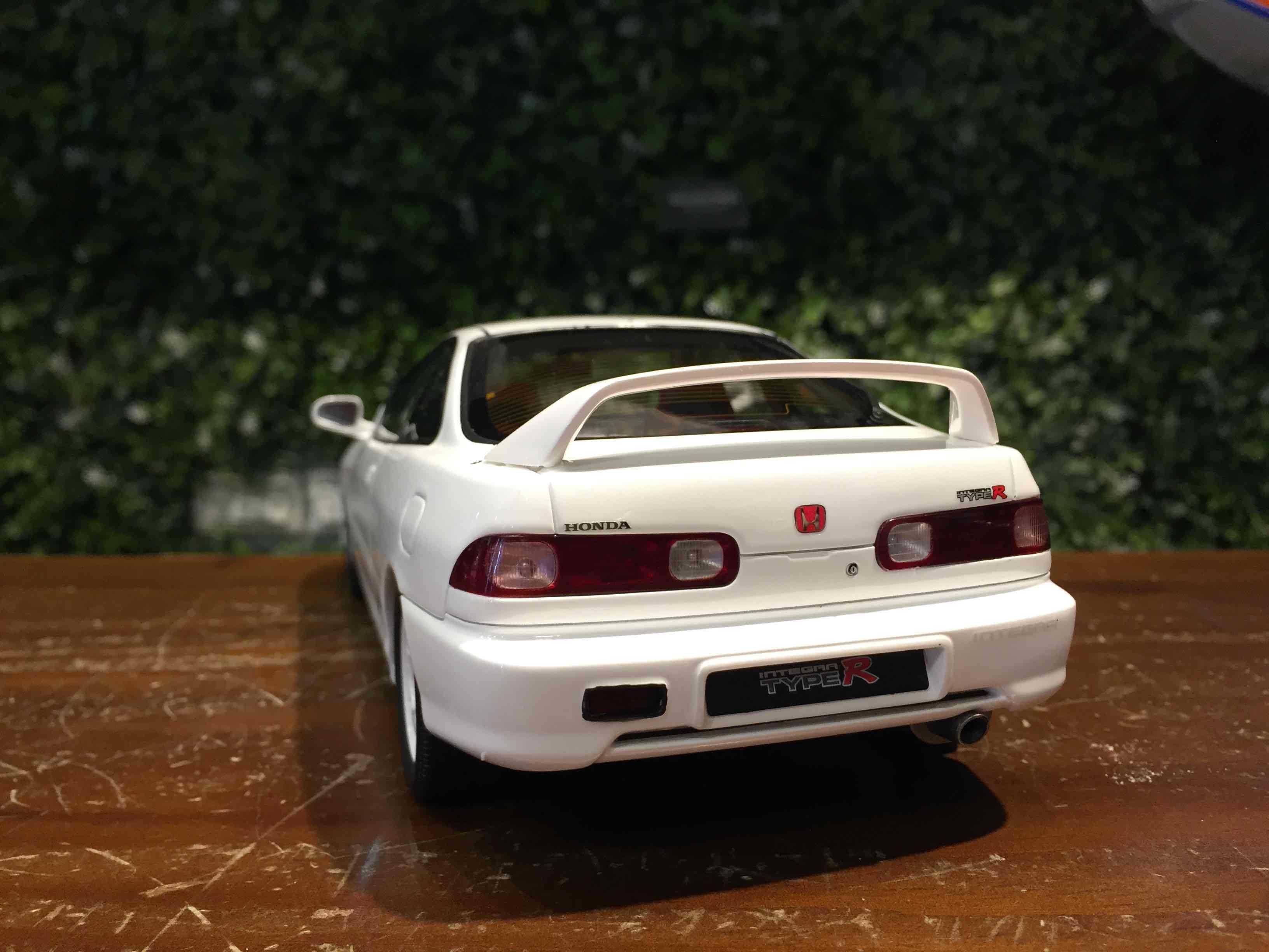 1/18 Otto Honda Integra DC2 Euro Spec White OT974【MGM】