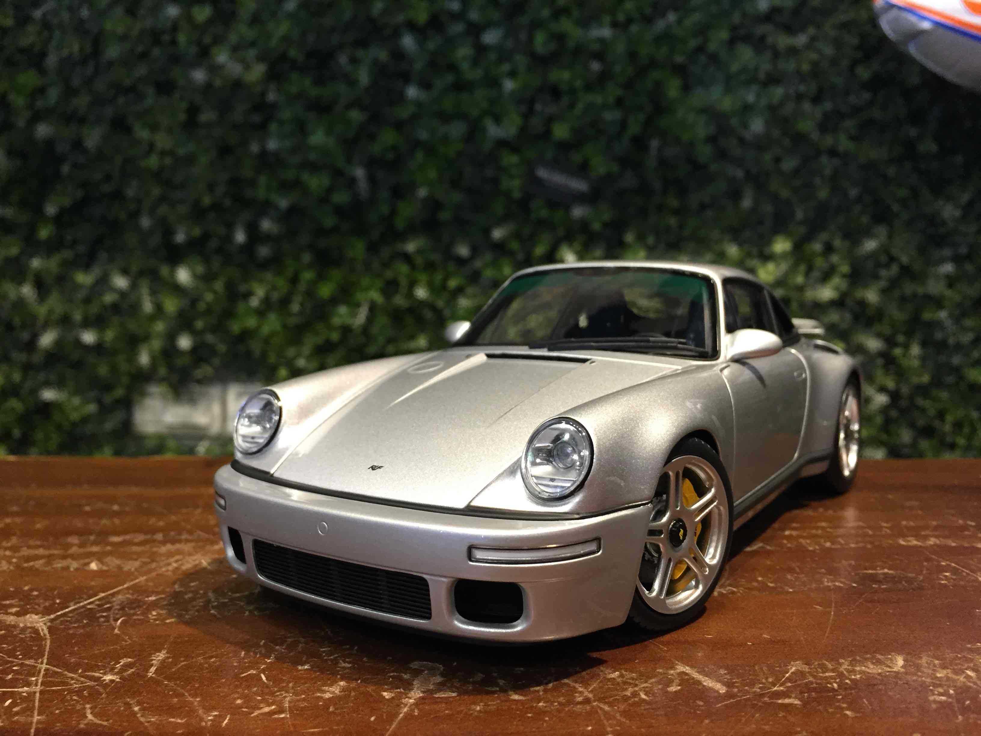 1/18 Almost Real RUF CTR Anniversary 2017 Silver 880303【MGM】