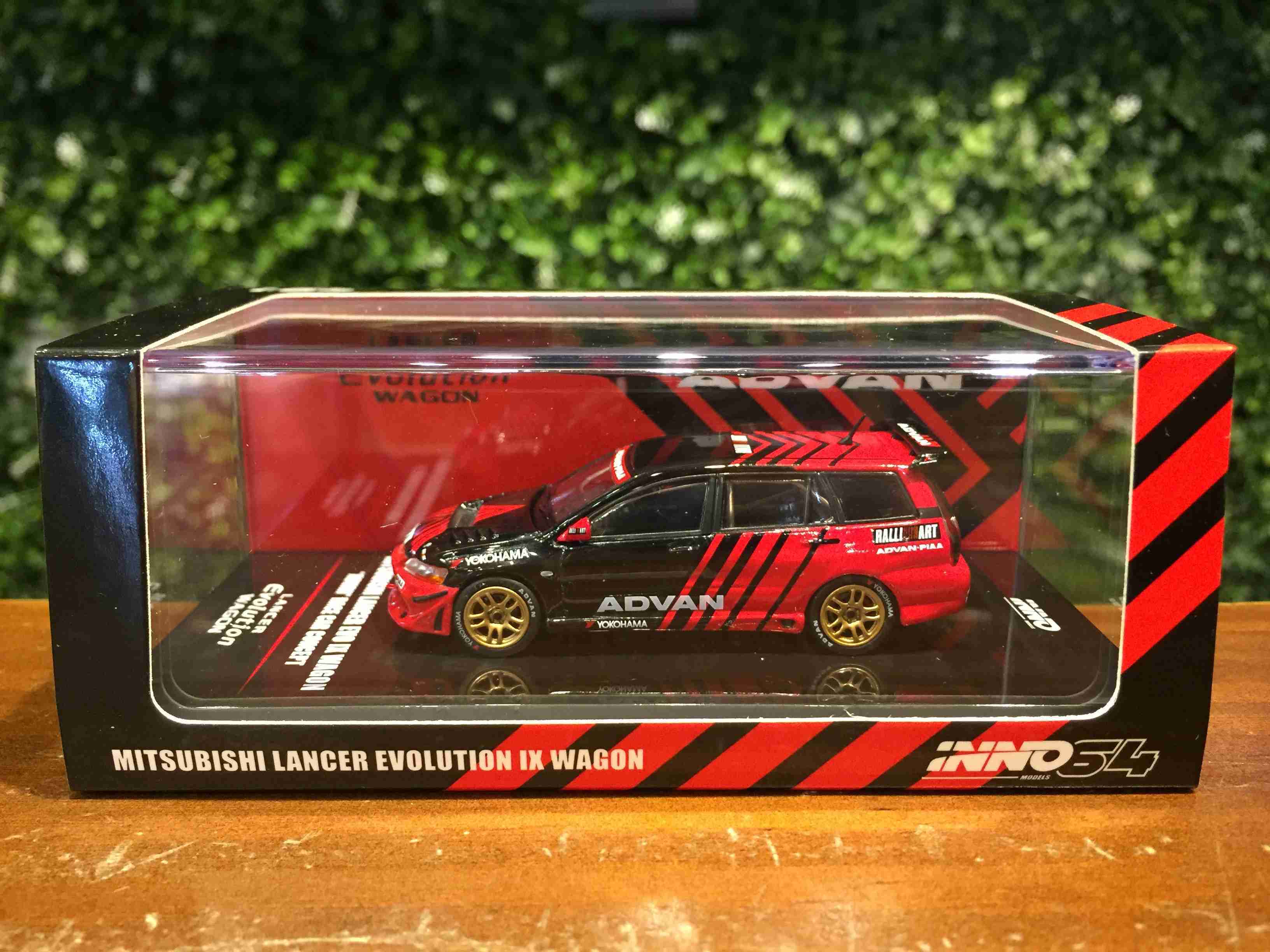 1/64 Inno64 Mitsubishi Lancer EVO IX IN64EVO9WADRA【MGM】