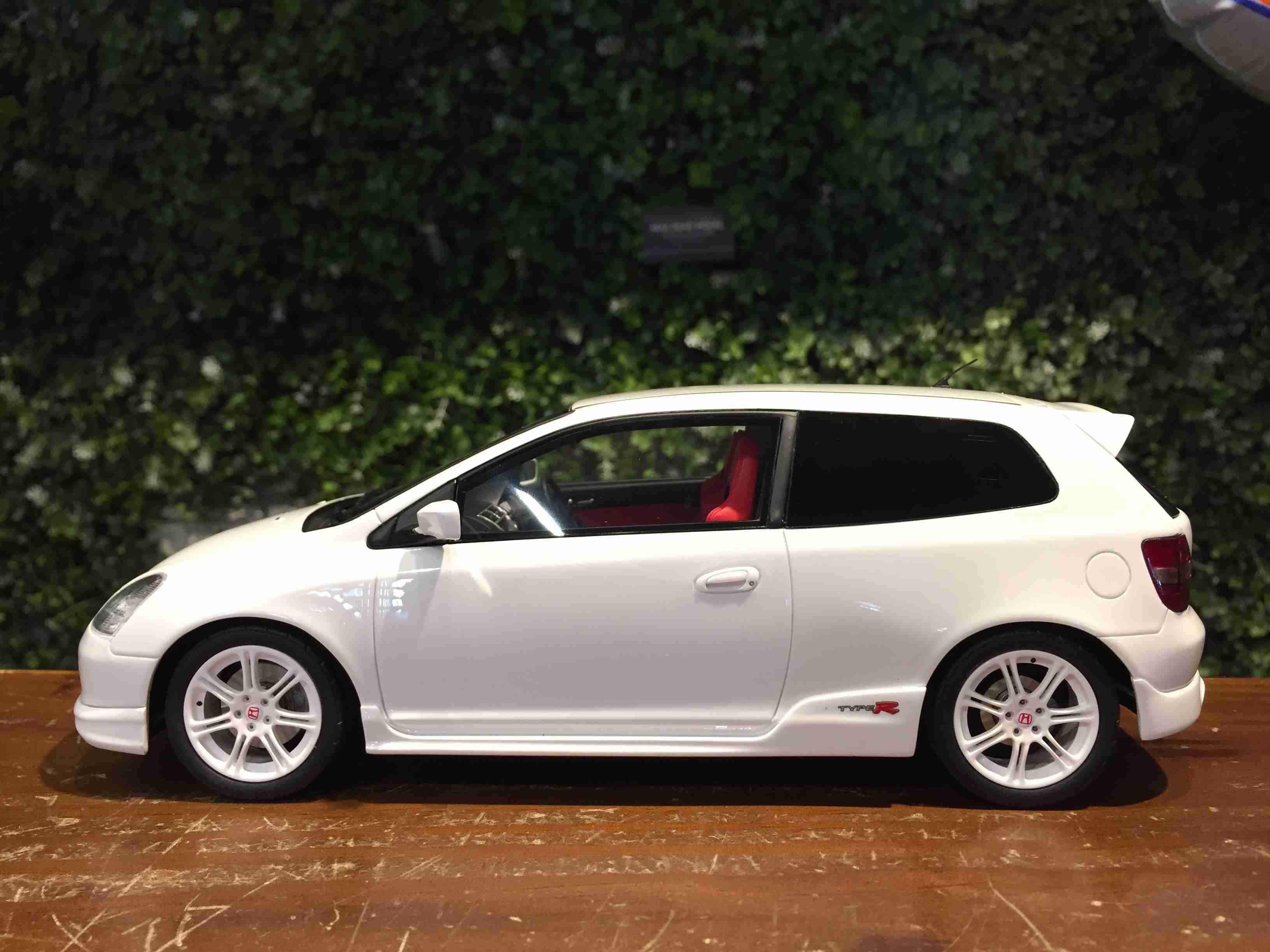 1/18 Otto Honda Civic Type R EP3 White OT378【MGM】