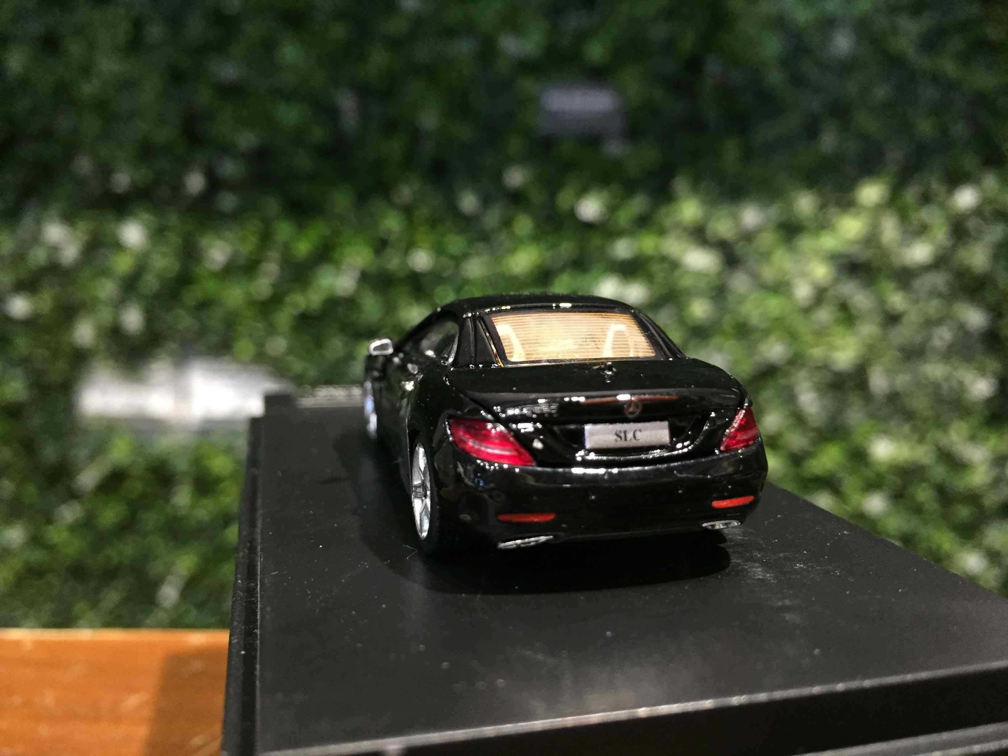 1/64 LF Mercedes-Benz SLC Black【MGM】