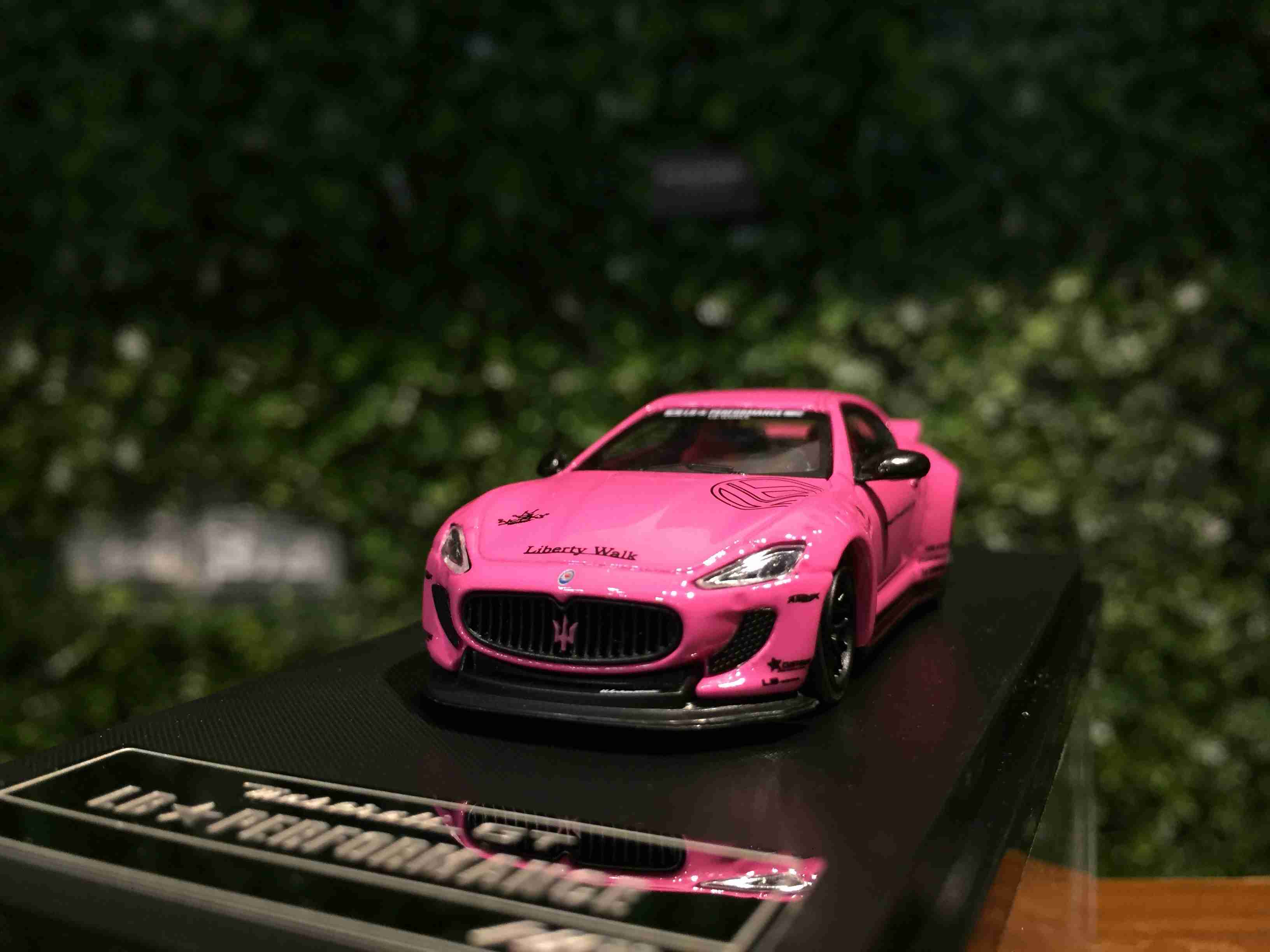 1/64 HKM LB-Works Maserati GranTurismo Pink【MGM】