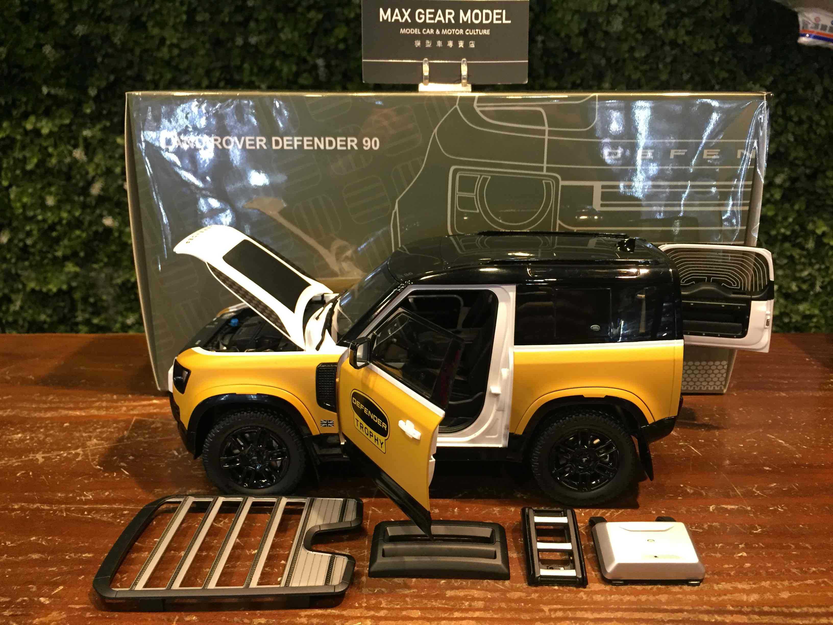 1/18 Almost Real Land Rover Defender 90 Trophy 810710【MGM】