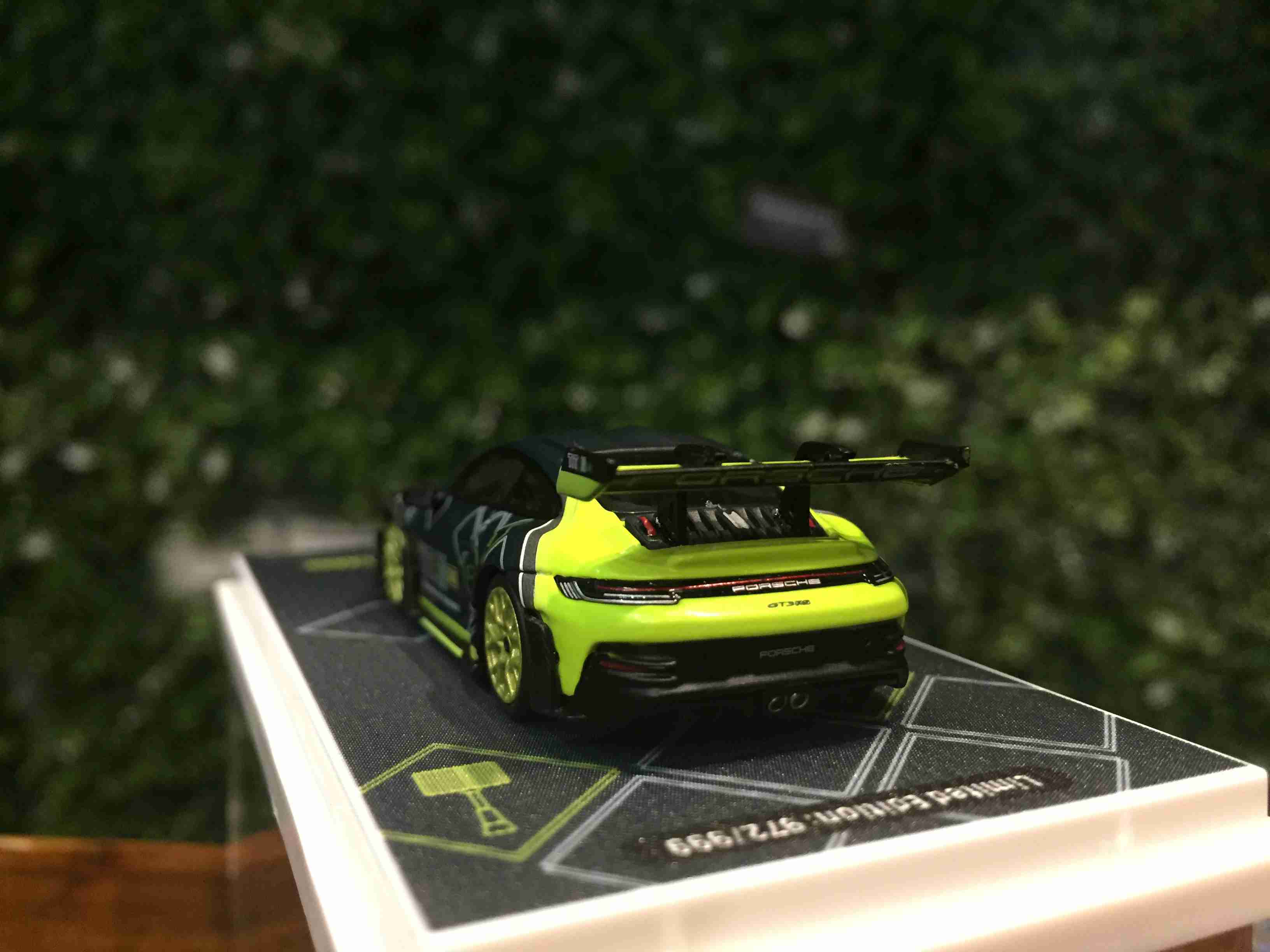 1/64 TimeModel Porsche 911 (992) GT3 RS Titan TM644639【MGM】