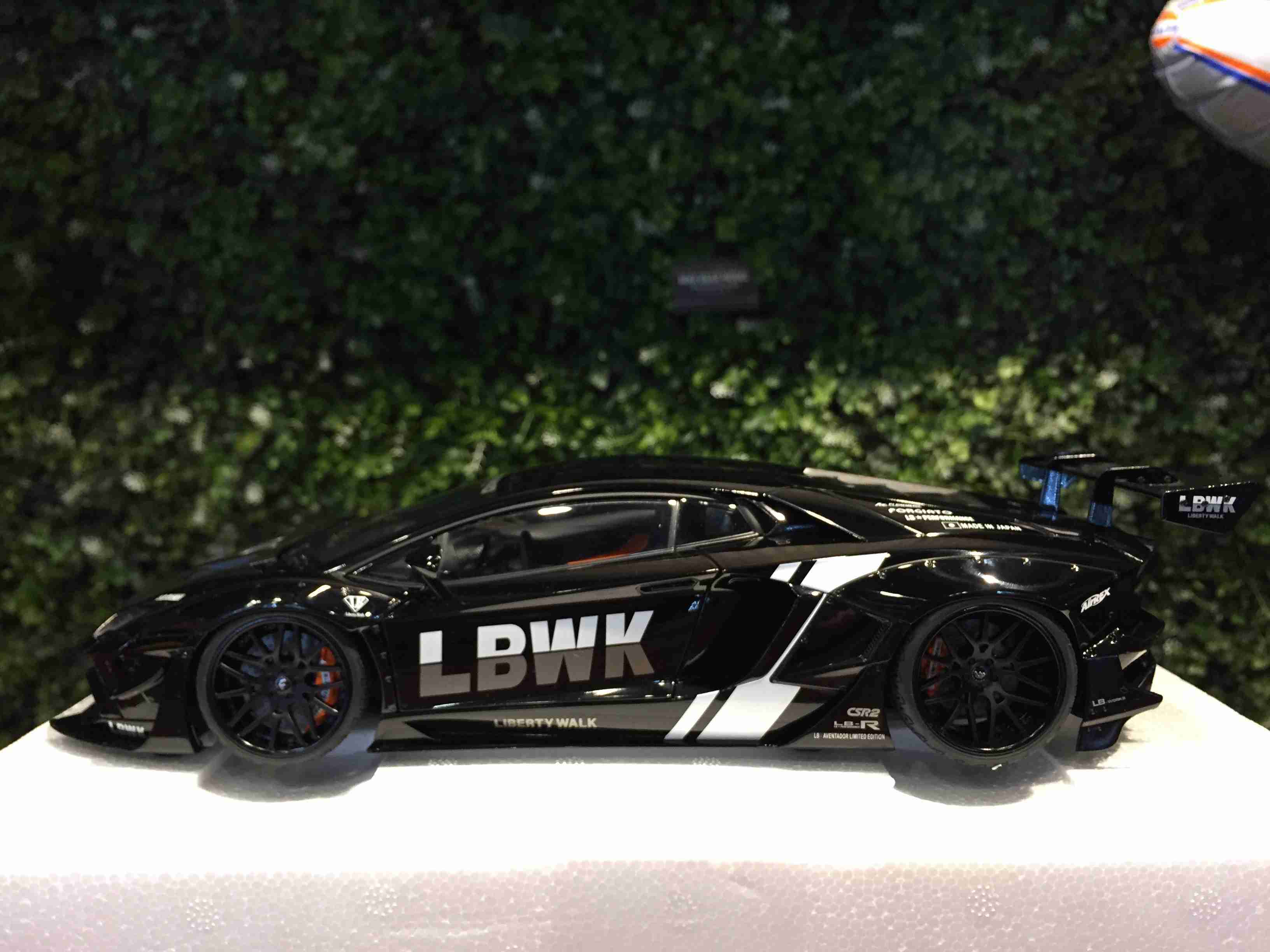 1/18 AUTOart LB-Works Lamborghini Aventador LBWK 79244【MGM】