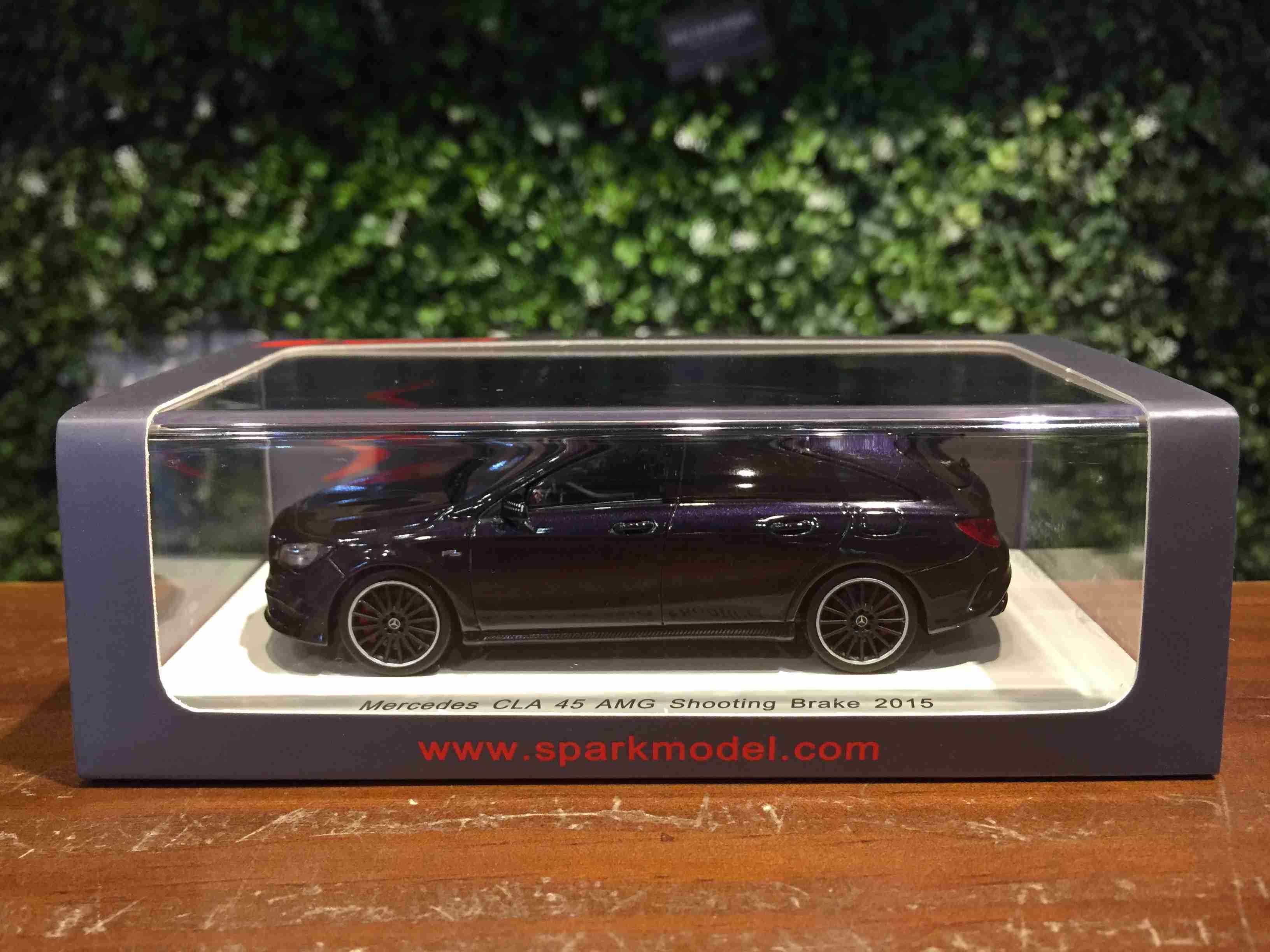 1/43 Spark Mercedes-Benz CLA45 AMG SB 2015 S4980【MGM】