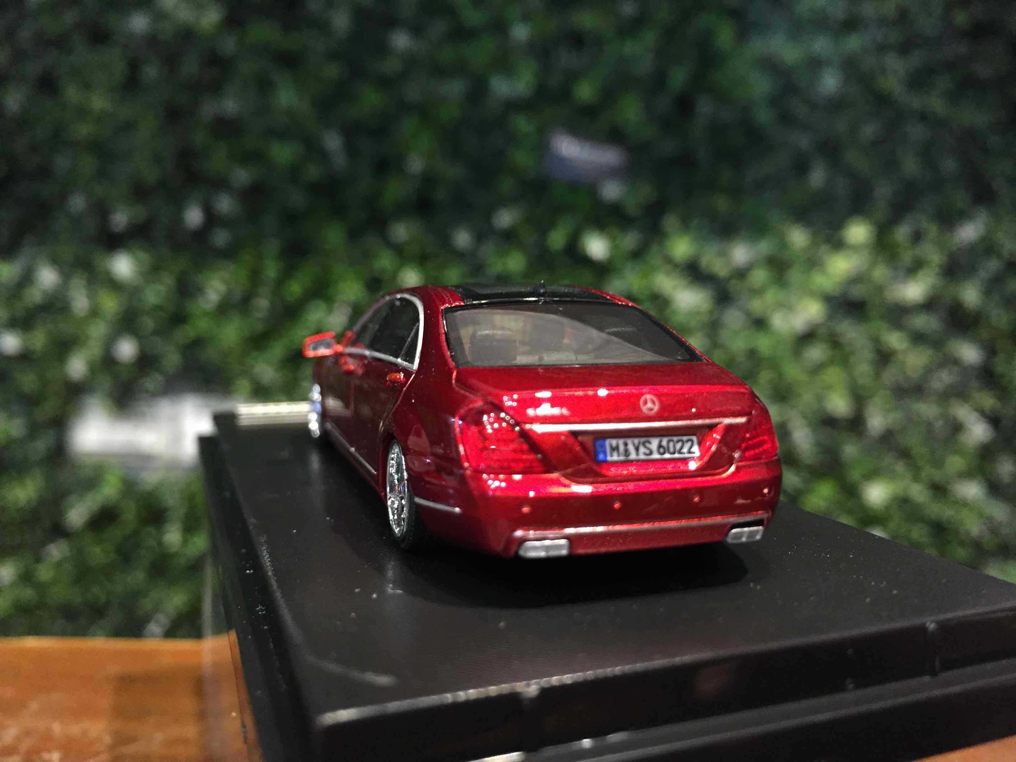 1/64 StreetWeapon Mercedes-Benz S-Class (W221) Red【MGM】